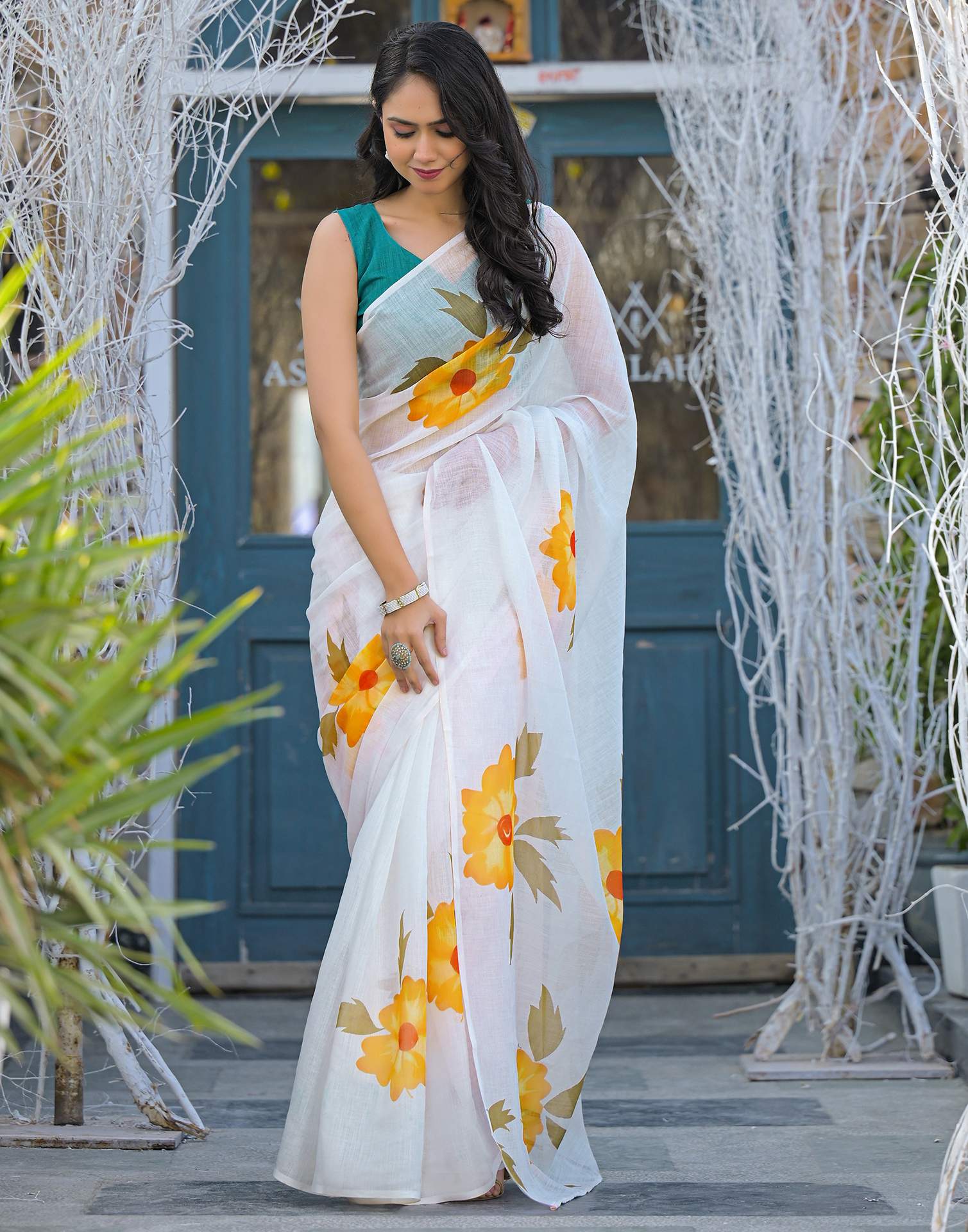 Holi White Linen Floral Printed Saree