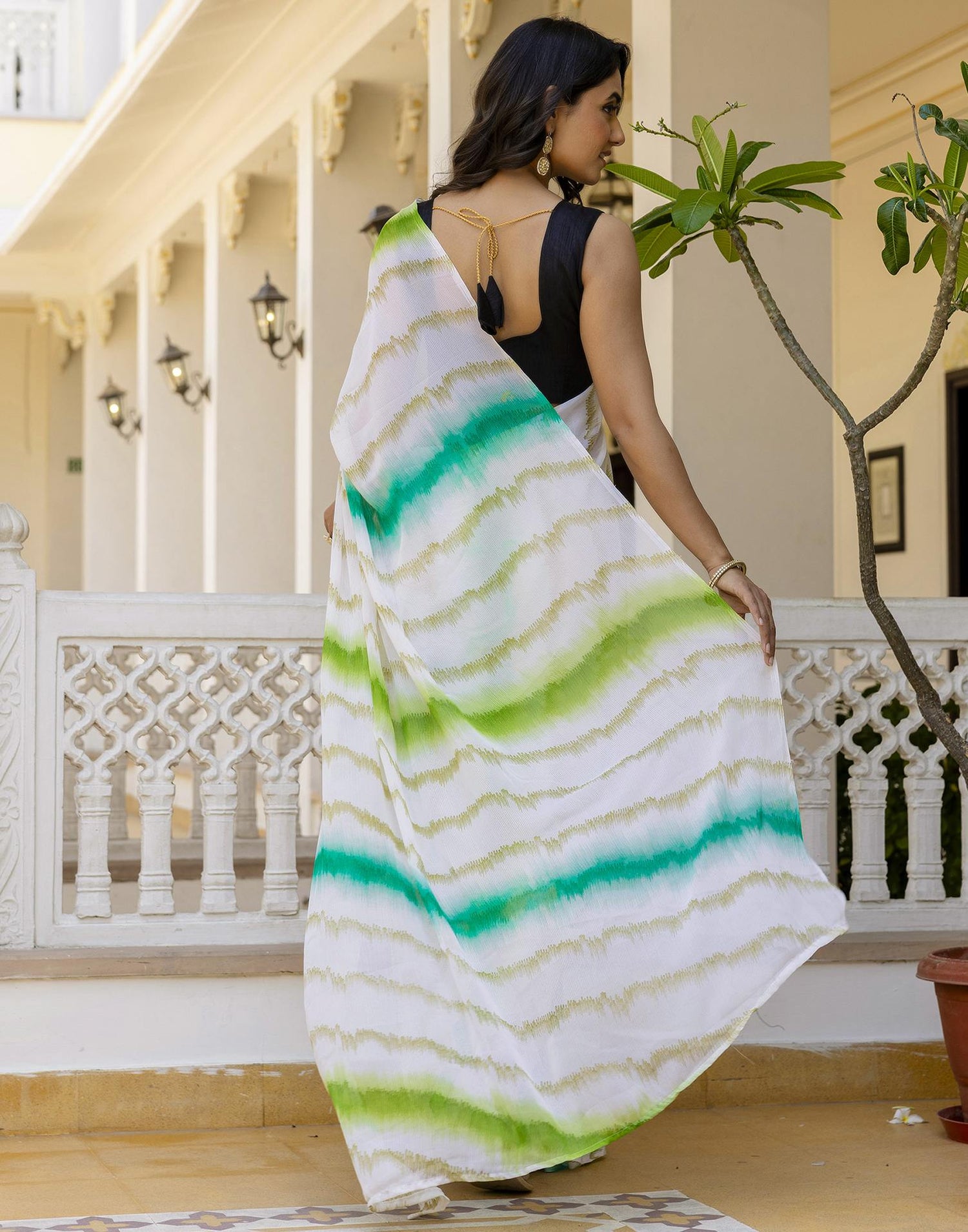 Ready To Wear White Georgette Printed Saree