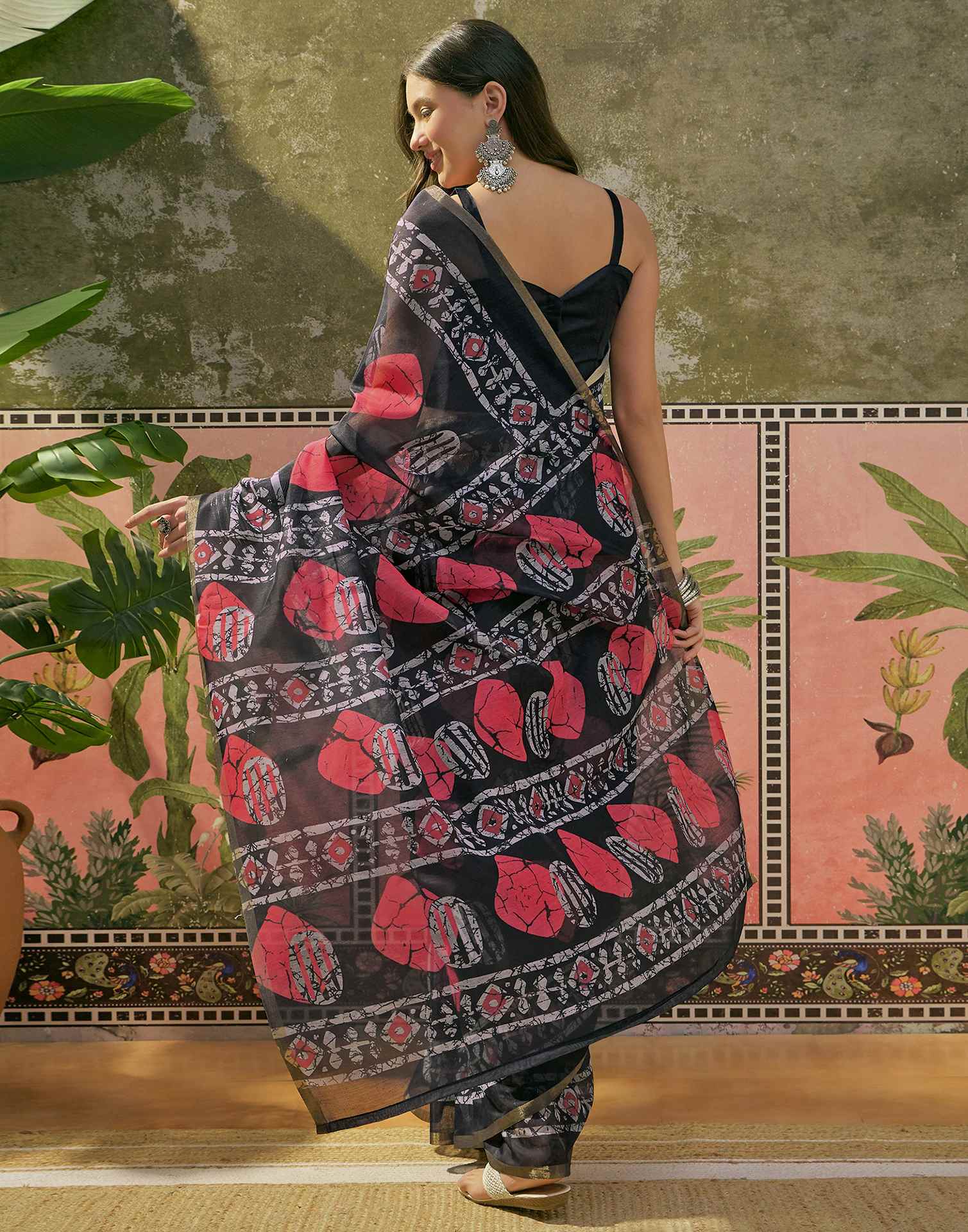 Black Cotton Linen Printed Saree