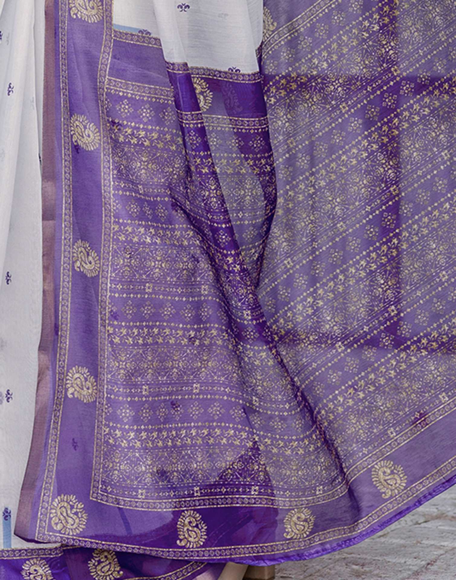 White Linen Printed Saree