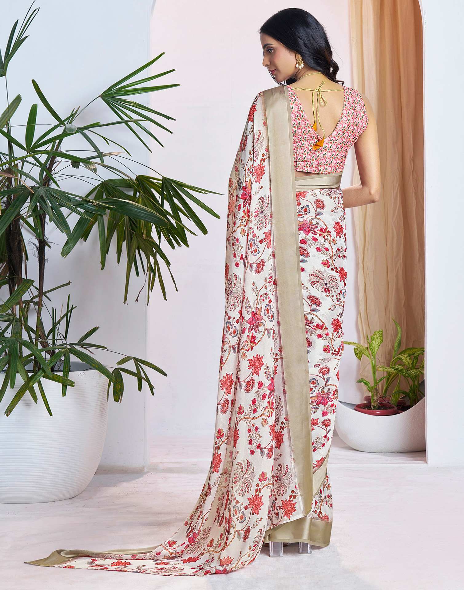 Ready To Wear White Georgette Floral Printed Saree