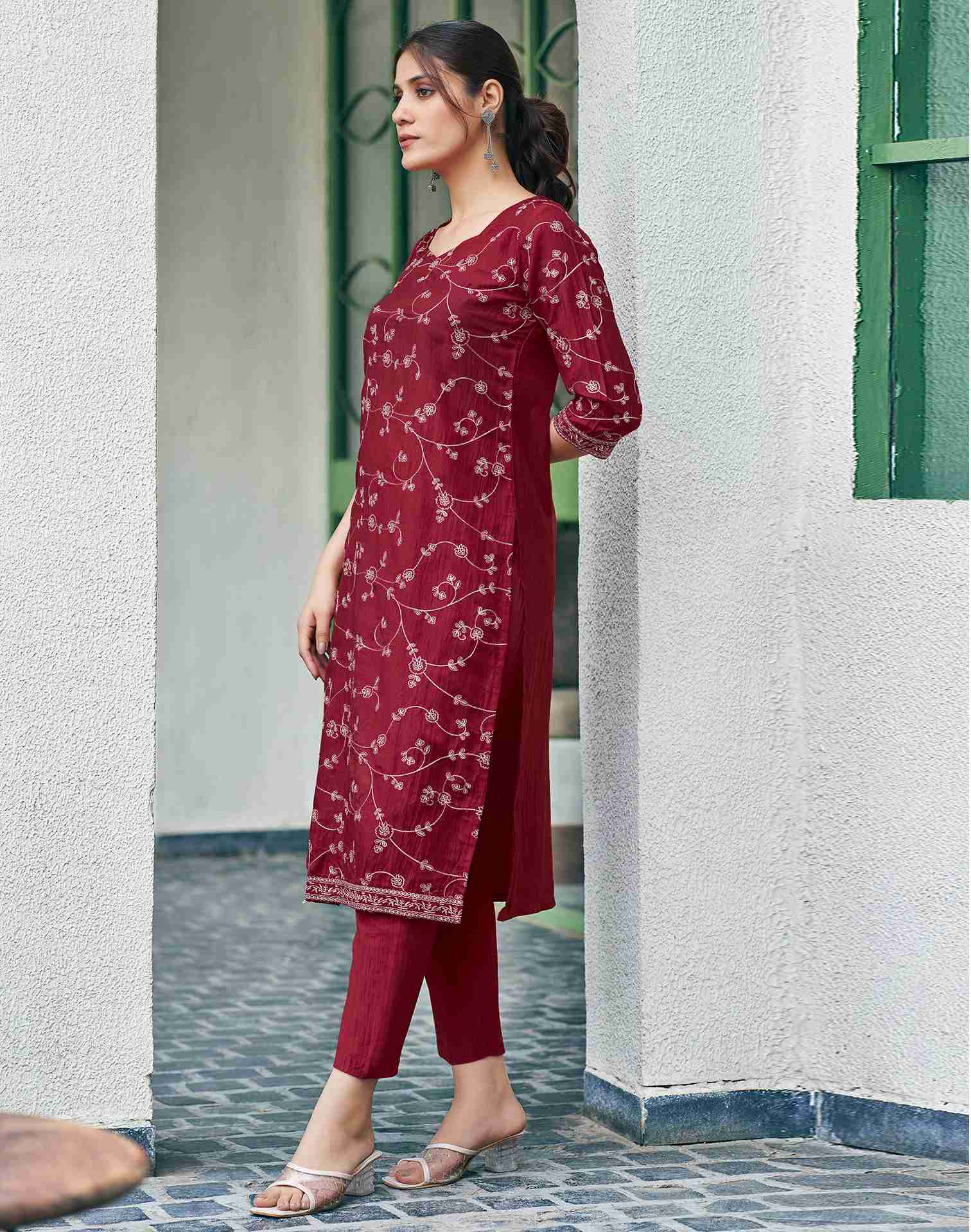 Maroon Plain Chinnon Straight Kurta With Pant And Dupatta