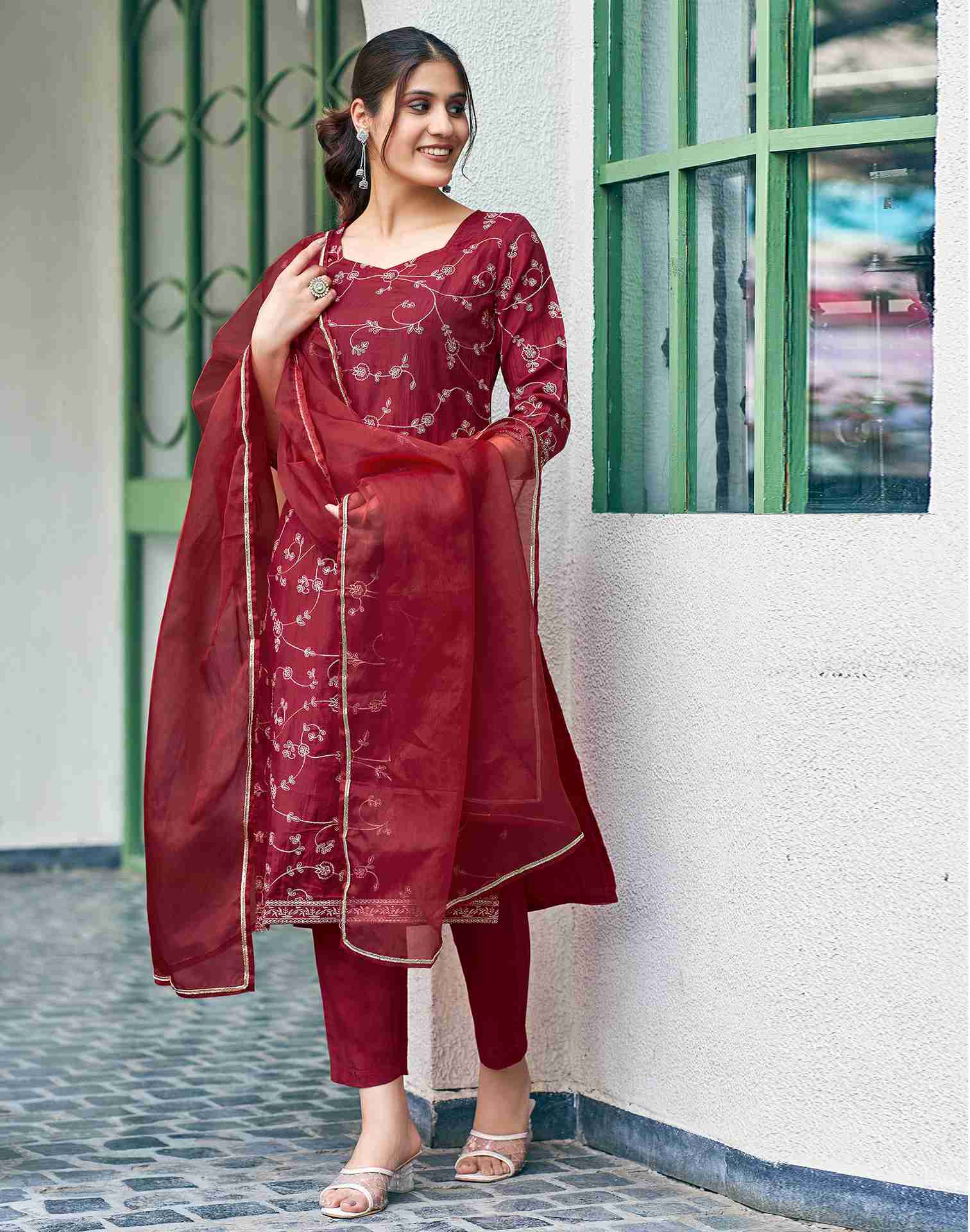 Maroon Plain Chinnon Straight Kurta With Pant And Dupatta