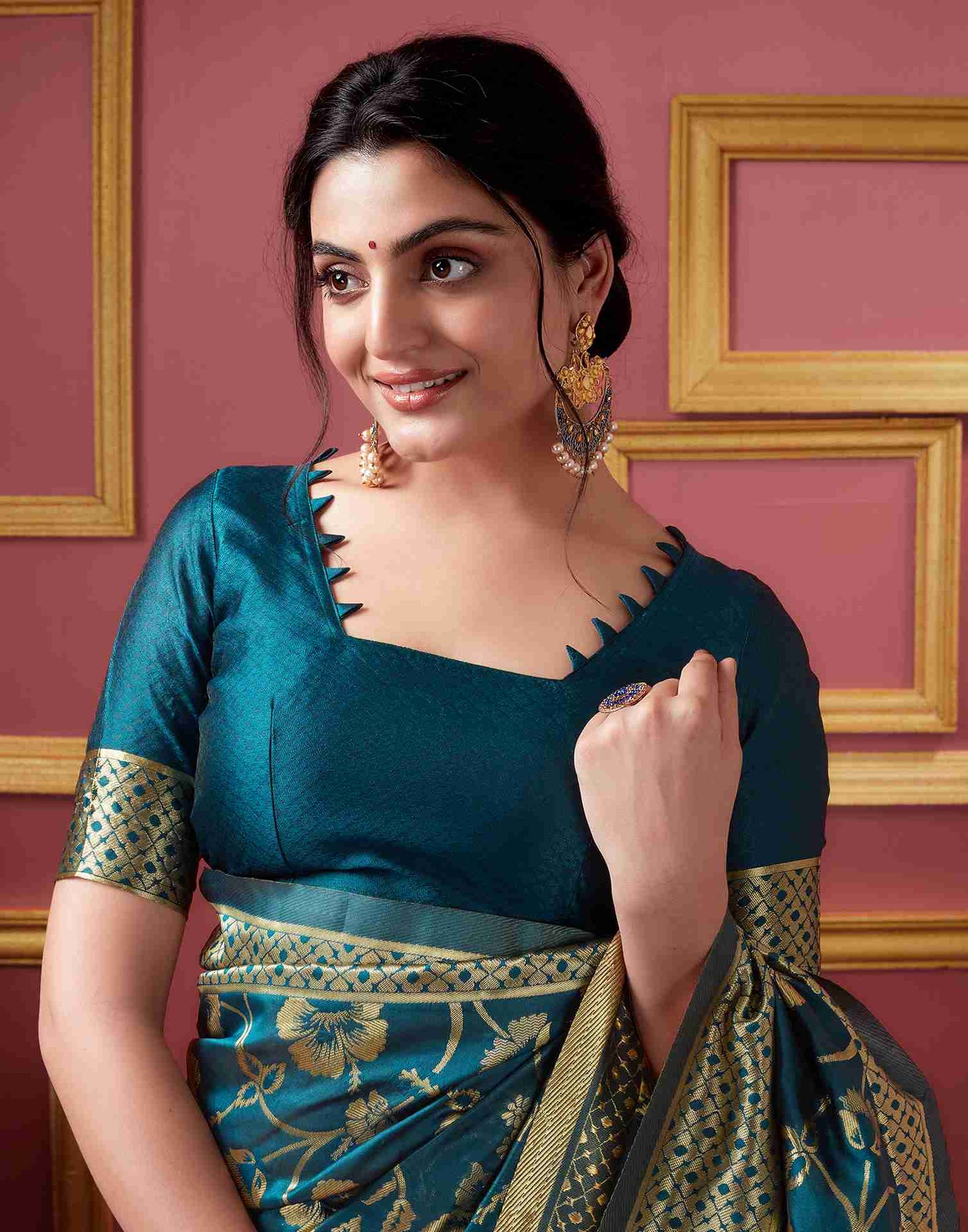 Rama Silk Woven Banarasi Saree