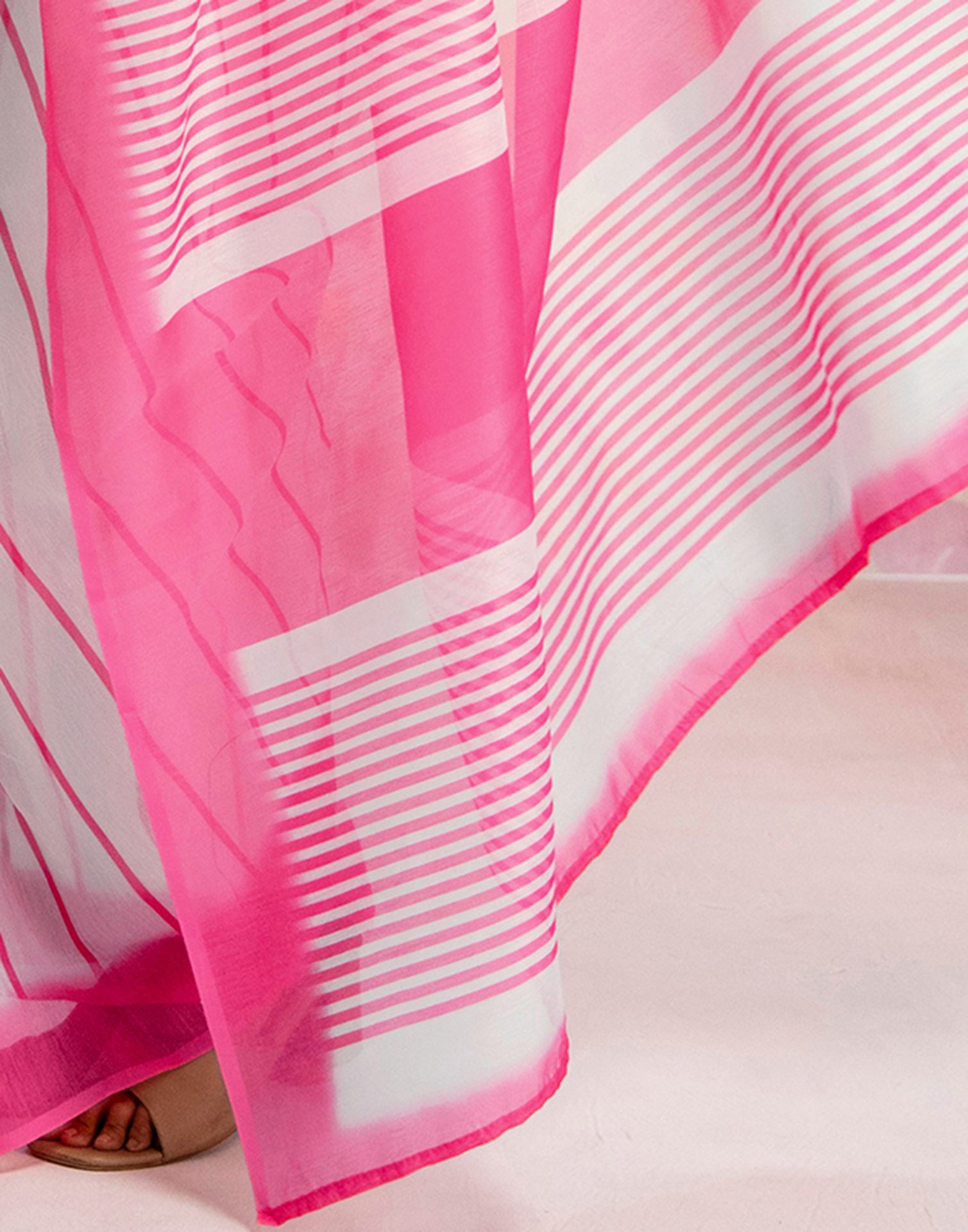 Ready To Wear White Linen Printed Saree