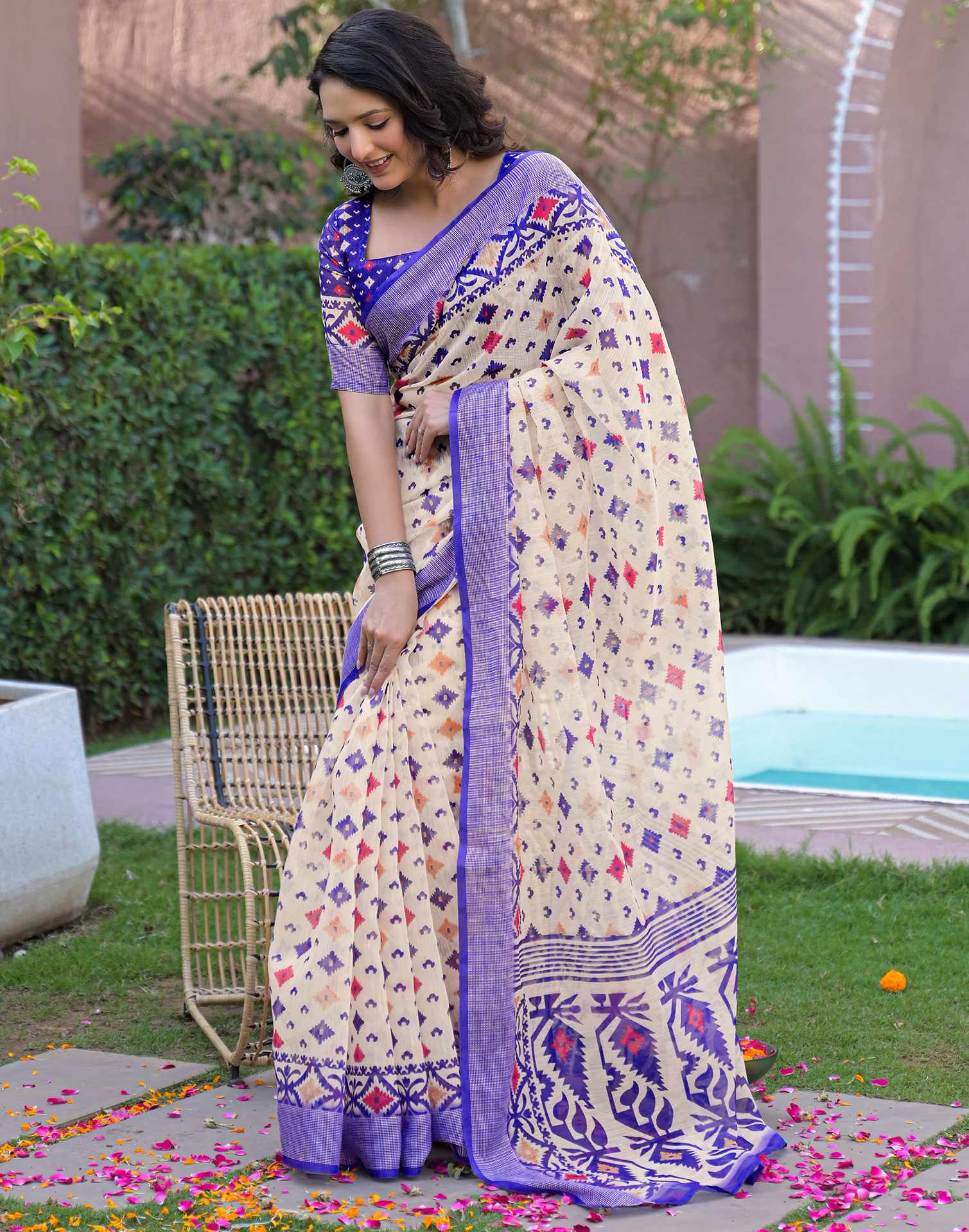Ready To Wear Off White Linen Printed Embroidery Border Saree