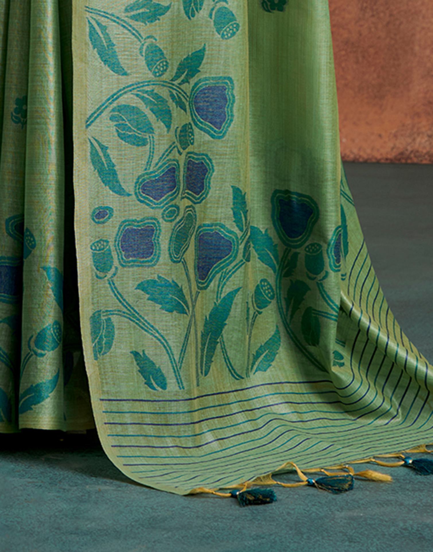 Mehndi Green Silk Printed Saree