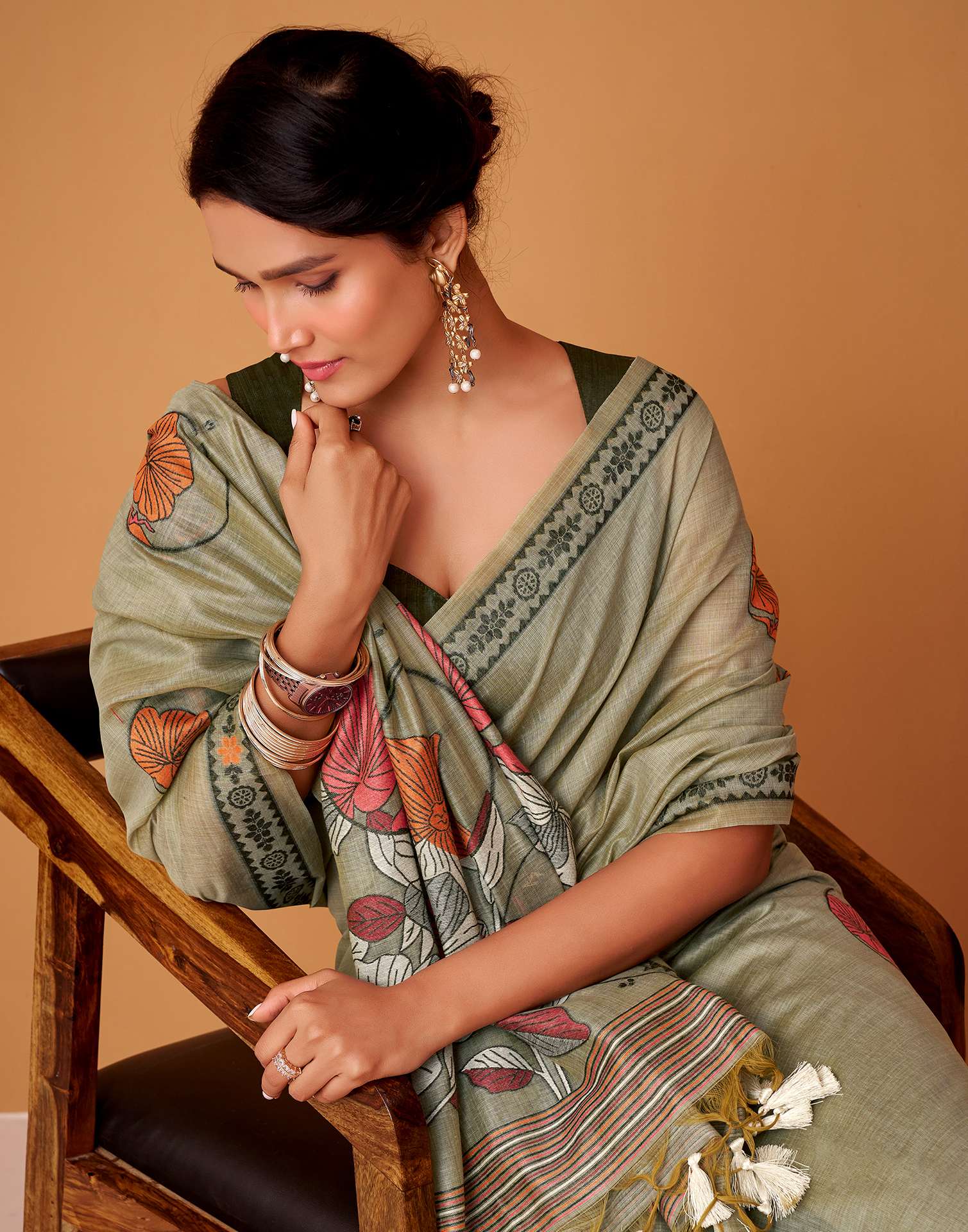Grey Silk Woven Printed Saree
