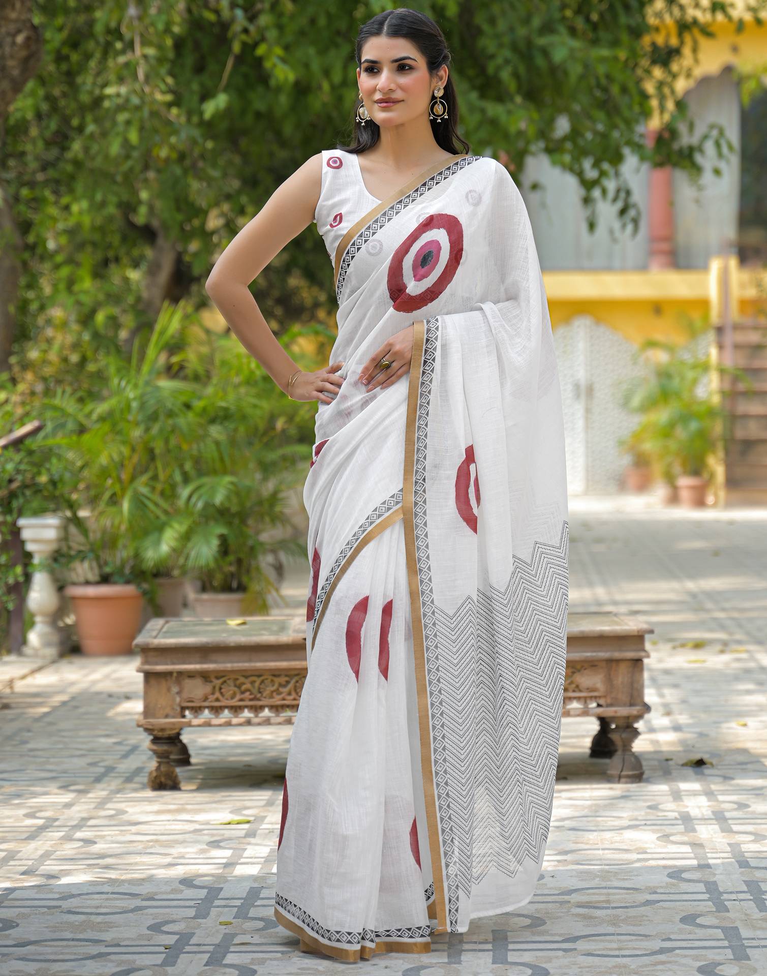 White Linen Printed Saree