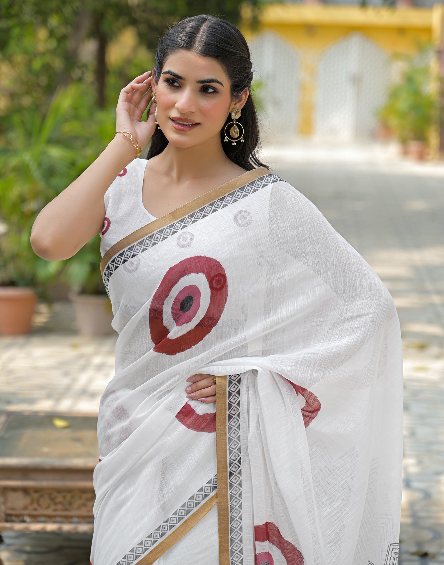 White Linen Printed Saree