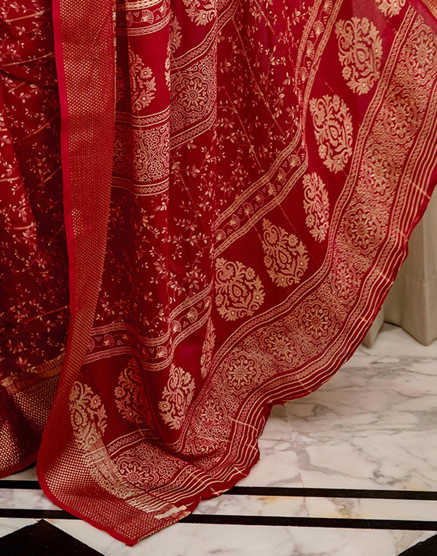 Red Georgette Printed Zari Stripe SareeΒ