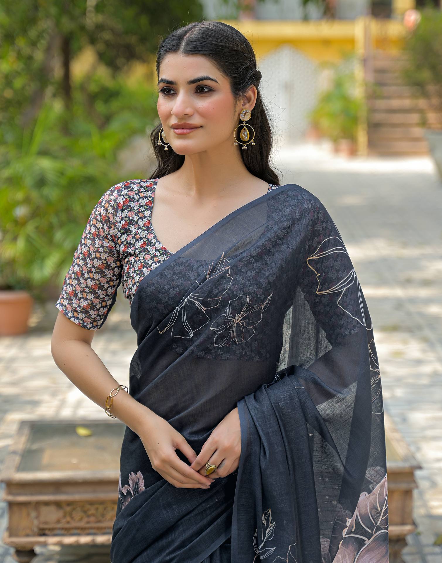 Black Linen Floral Printed Saree