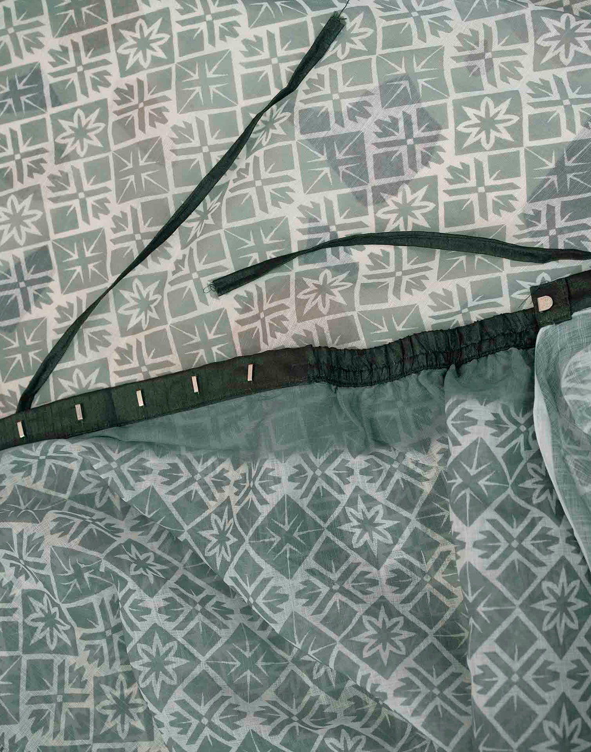 Ready To Wear Grey Linen Printed Saree