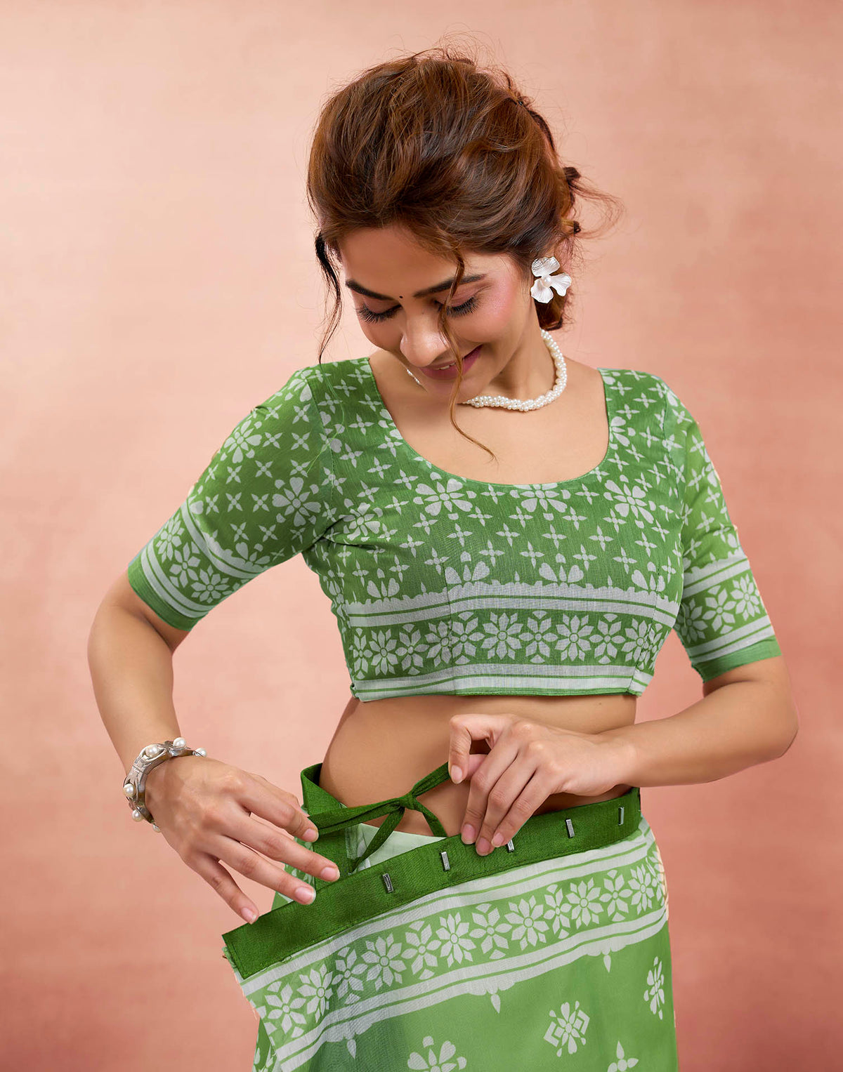 Ready To Wear Parrot Green Linen Printed Saree