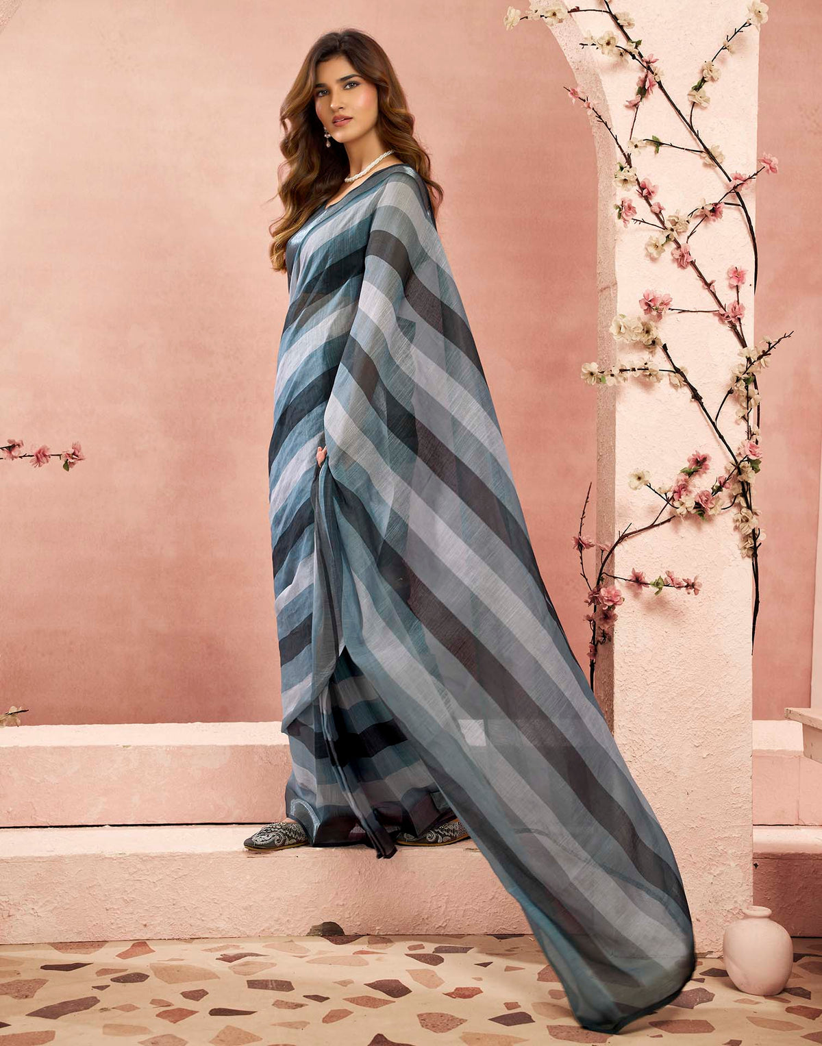 Ready To Wear Grey Linen Printed Saree