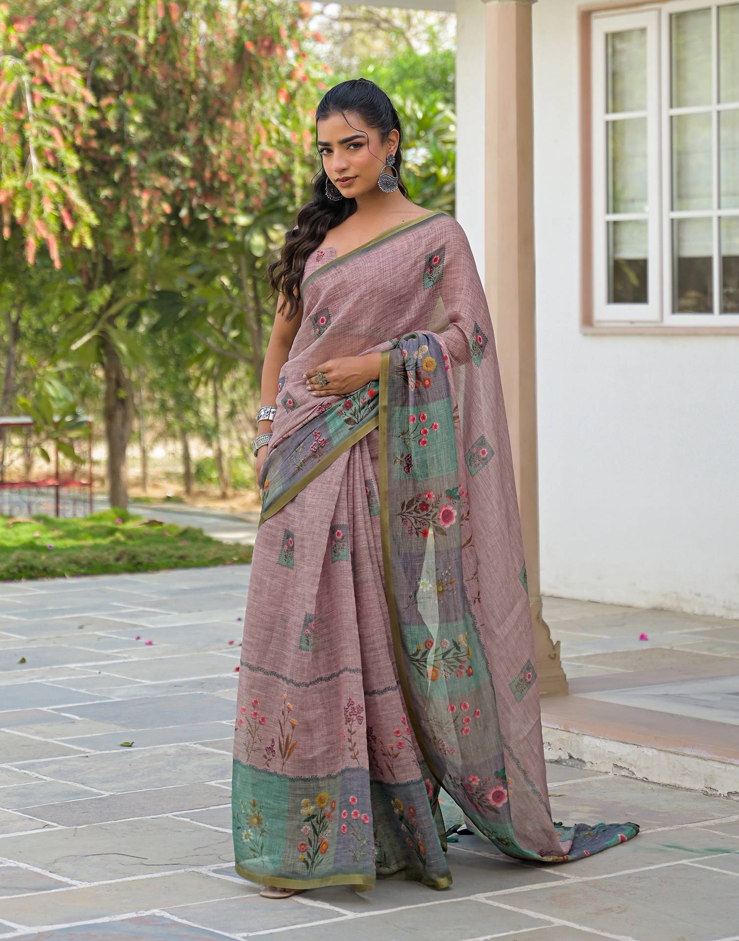 Mauve Linen Floral Printed Saree