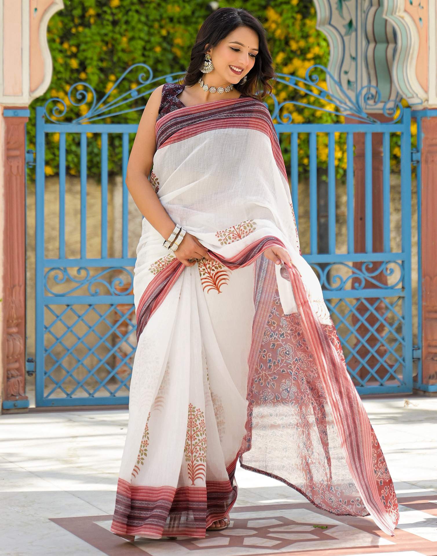 White Linen Printed Saree