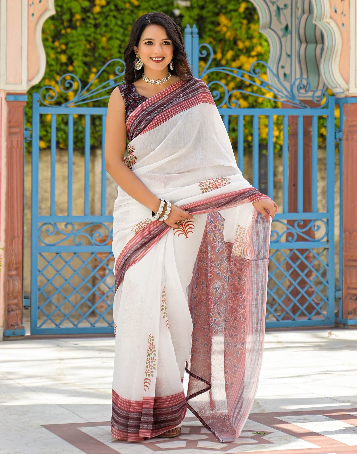 White Linen Printed Saree