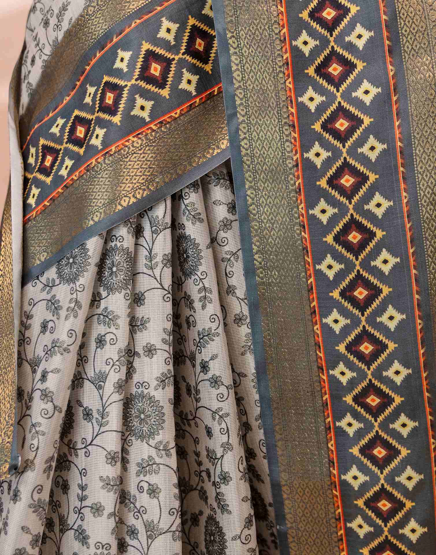 Off White Cotton Silk Printed Woven Border Saree
