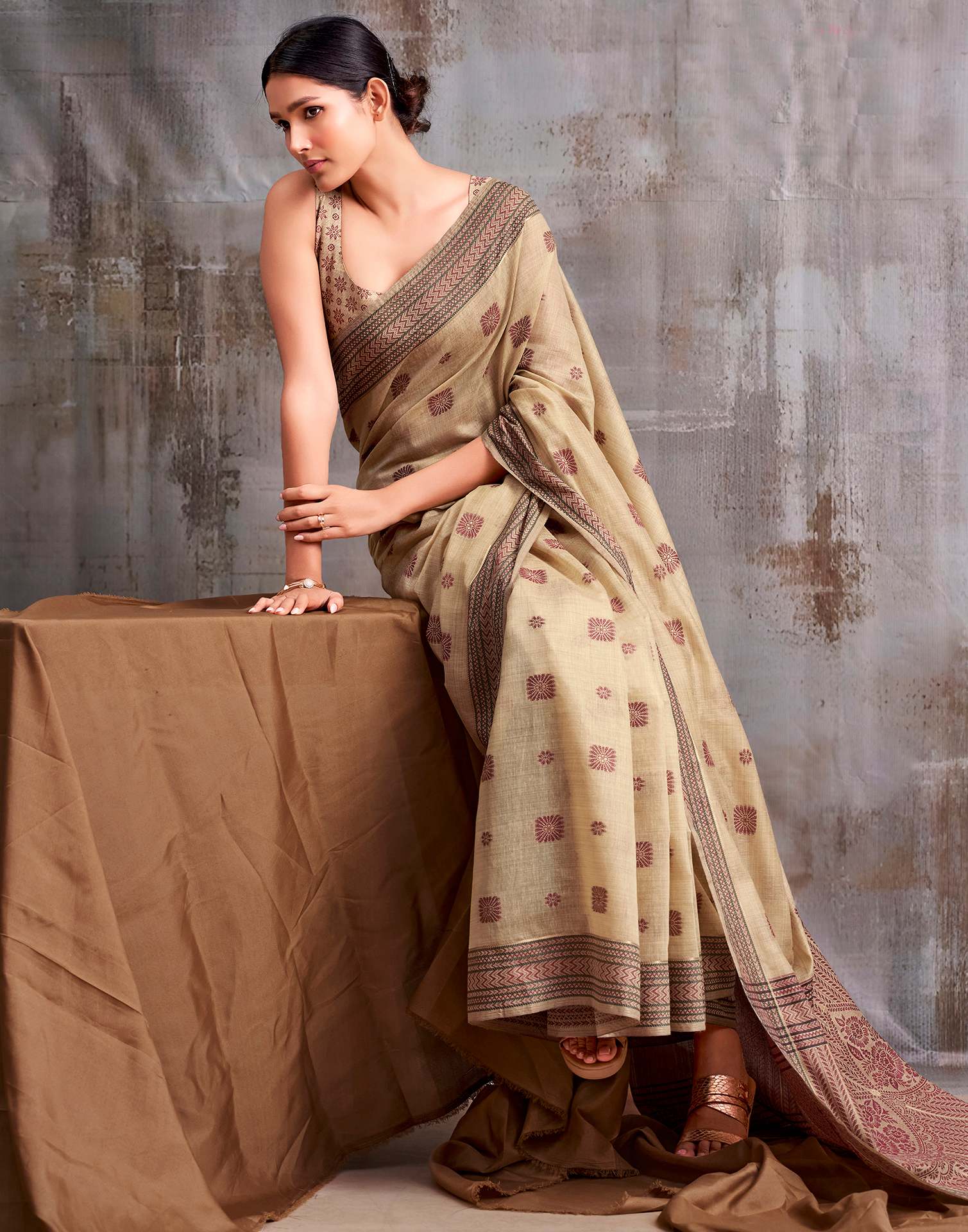 Beige Cotton Woven Saree