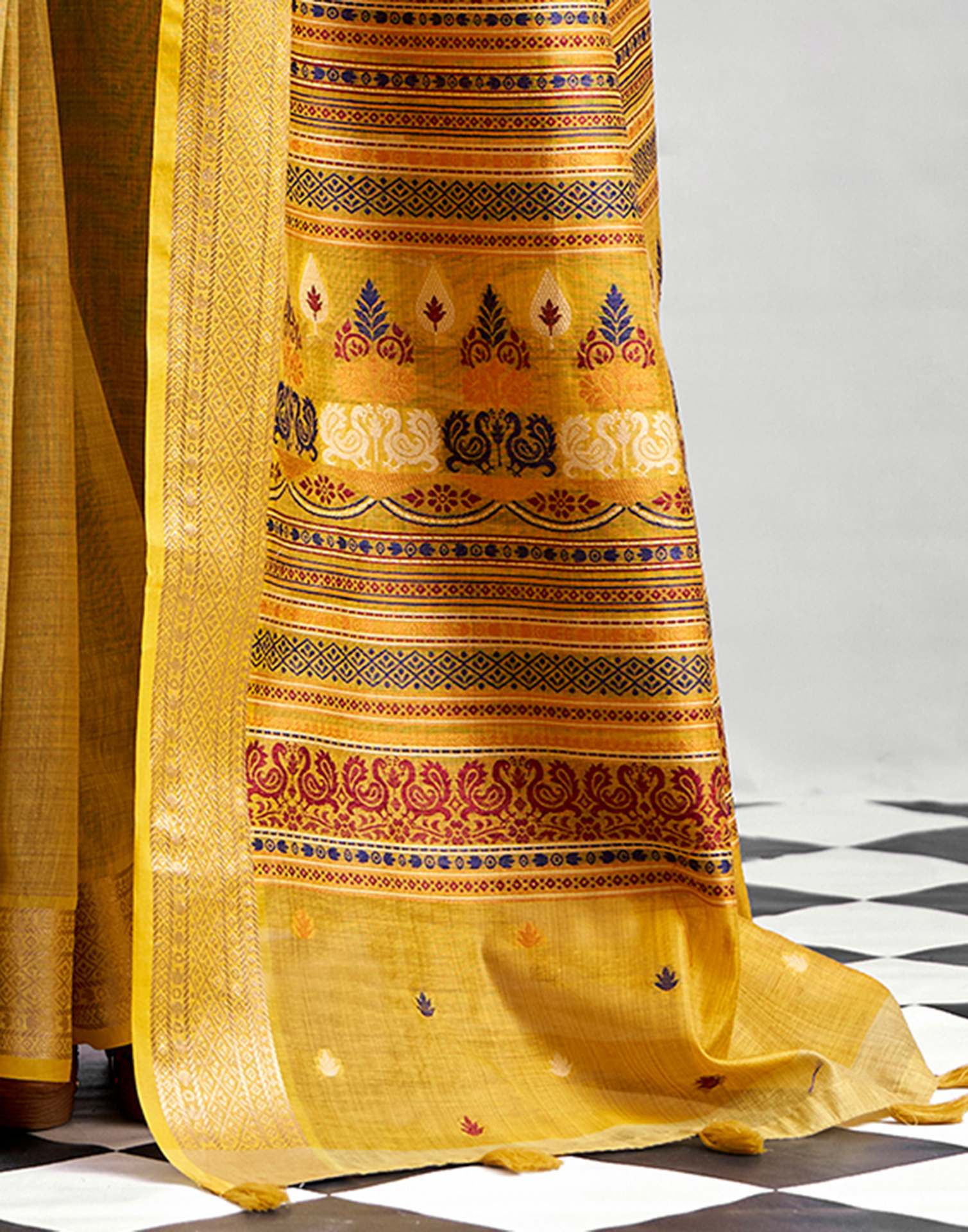 Light Mustard Yellow Cotton Silk Woven Saree