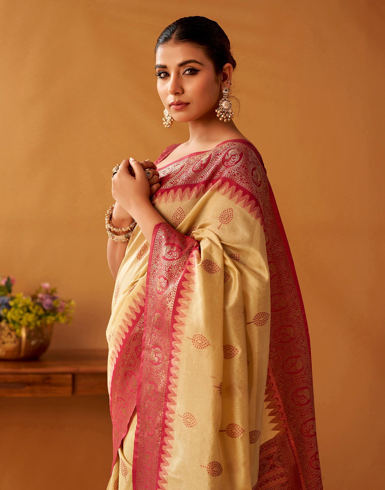Cream Silk Woven Kanjivaram Saree