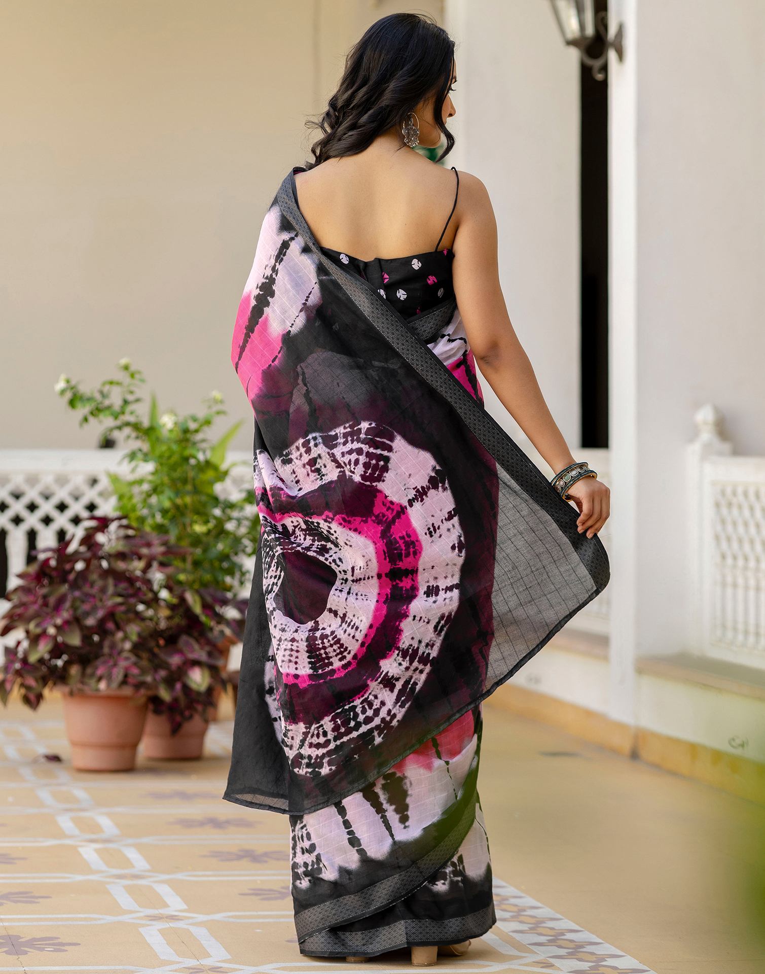 Pink Cotton Printed Woven Border Saree