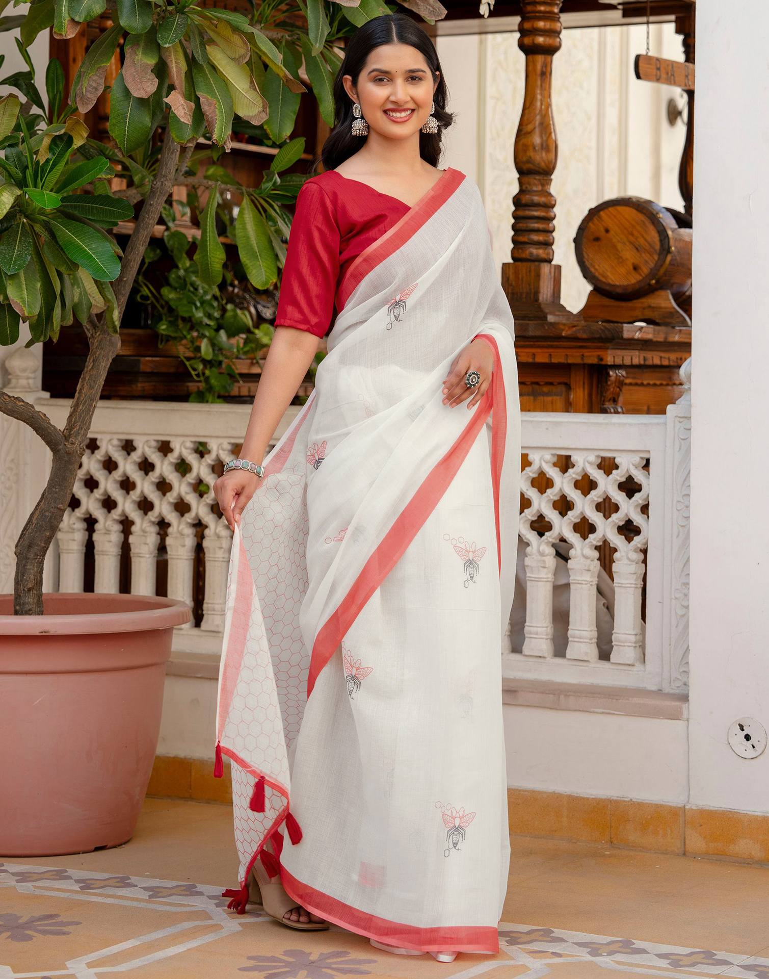 White Linen Printed Saree