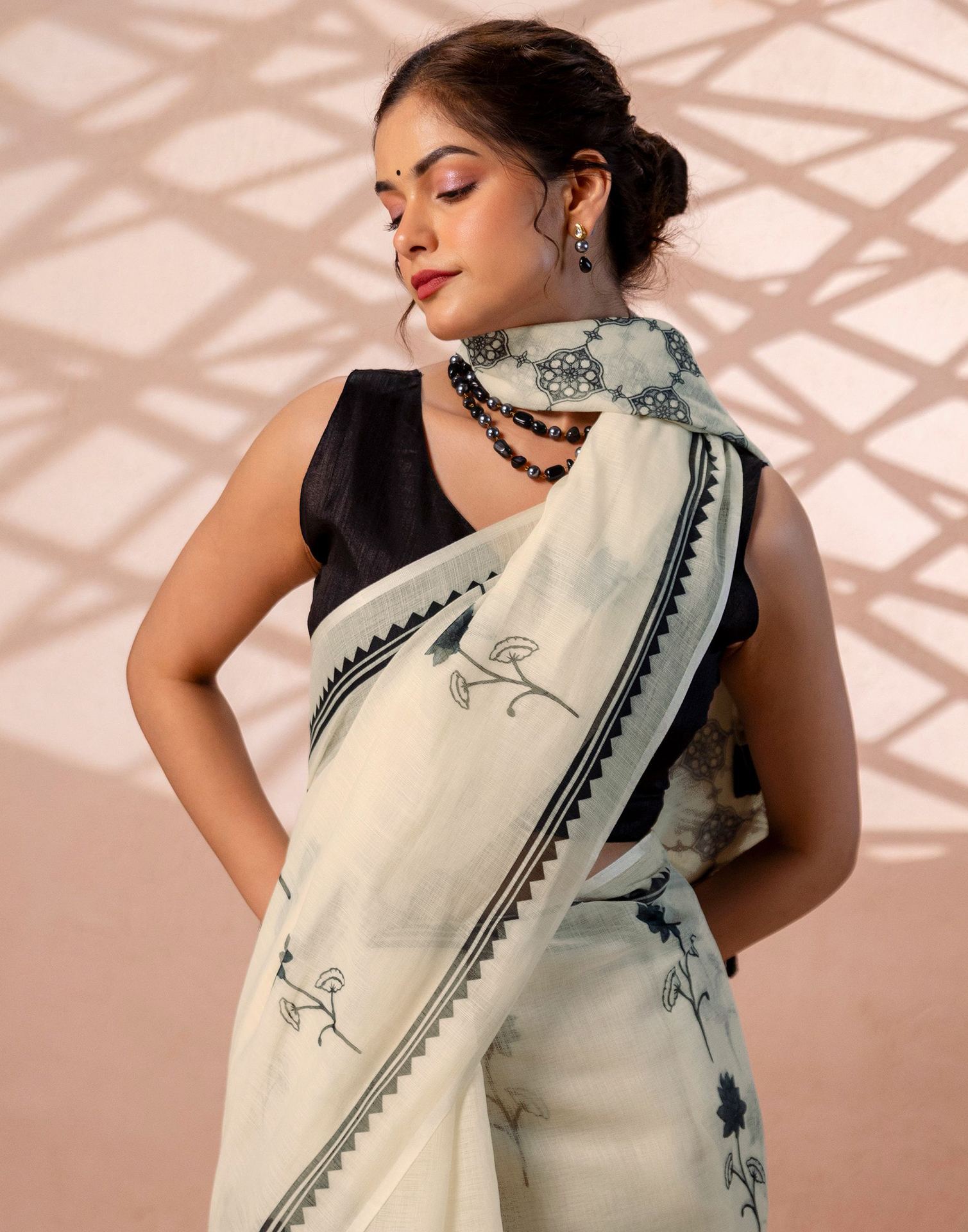 Beige Linen Printed Saree