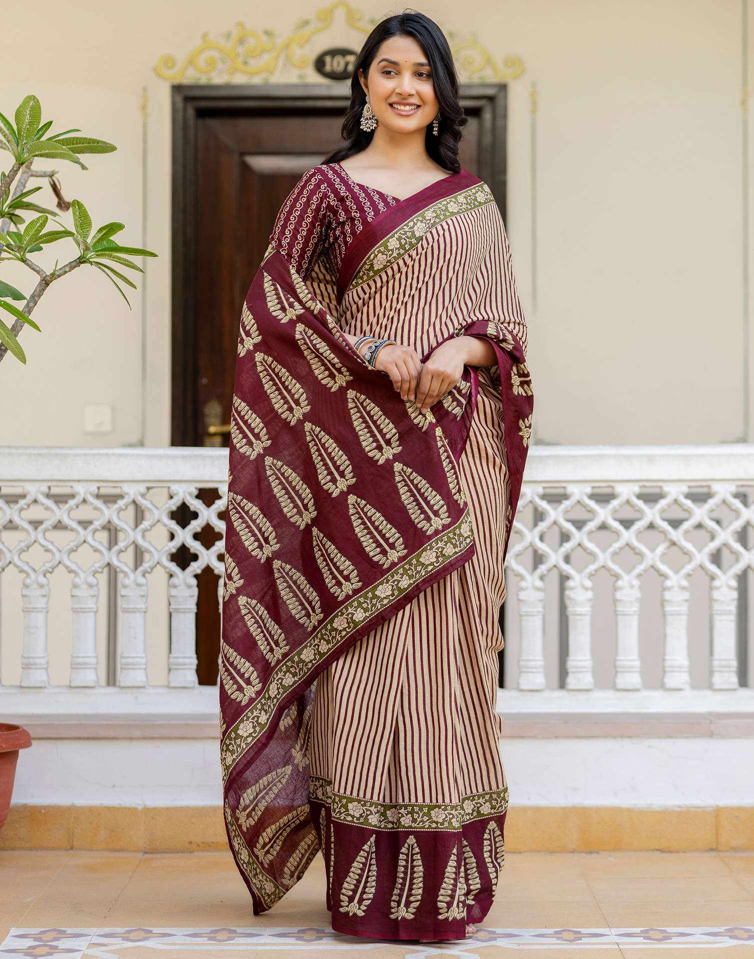 Beige Cotton Printed Saree