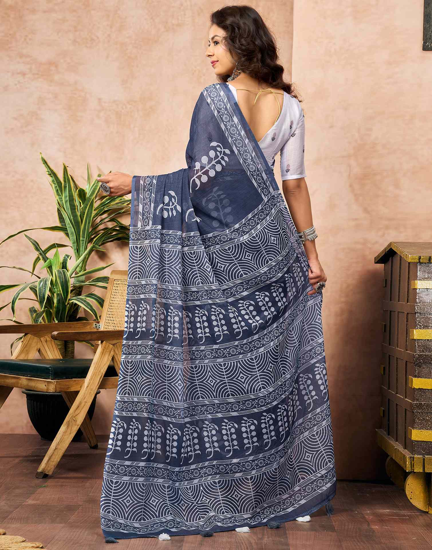 Navy Blue Linen Printed Saree