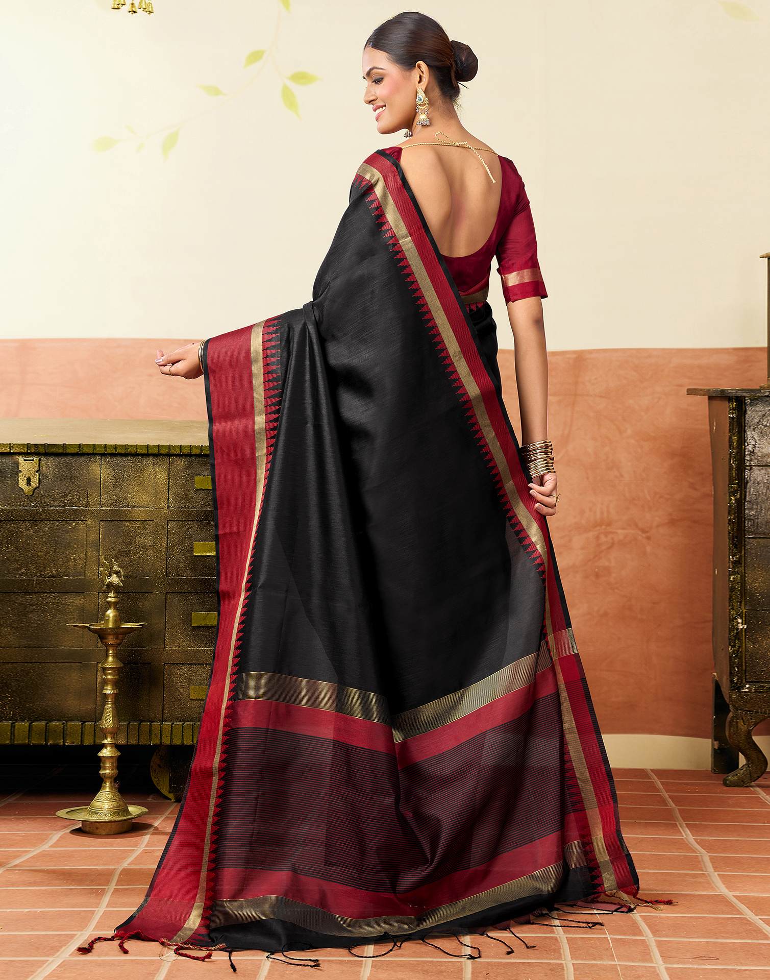 Black Silk Woven Kanjivaram Saree