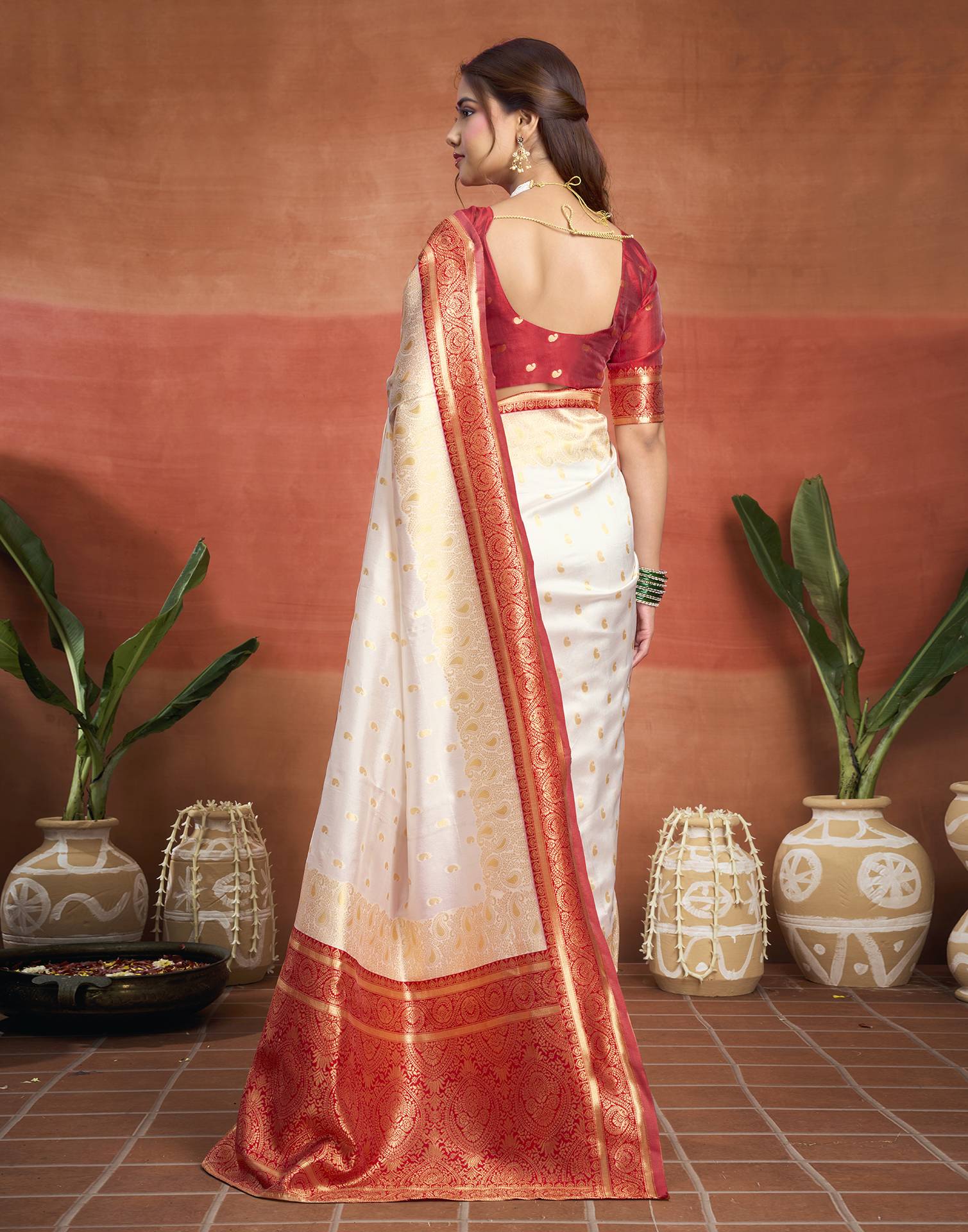 White Silk Woven Kanjivaram Saree