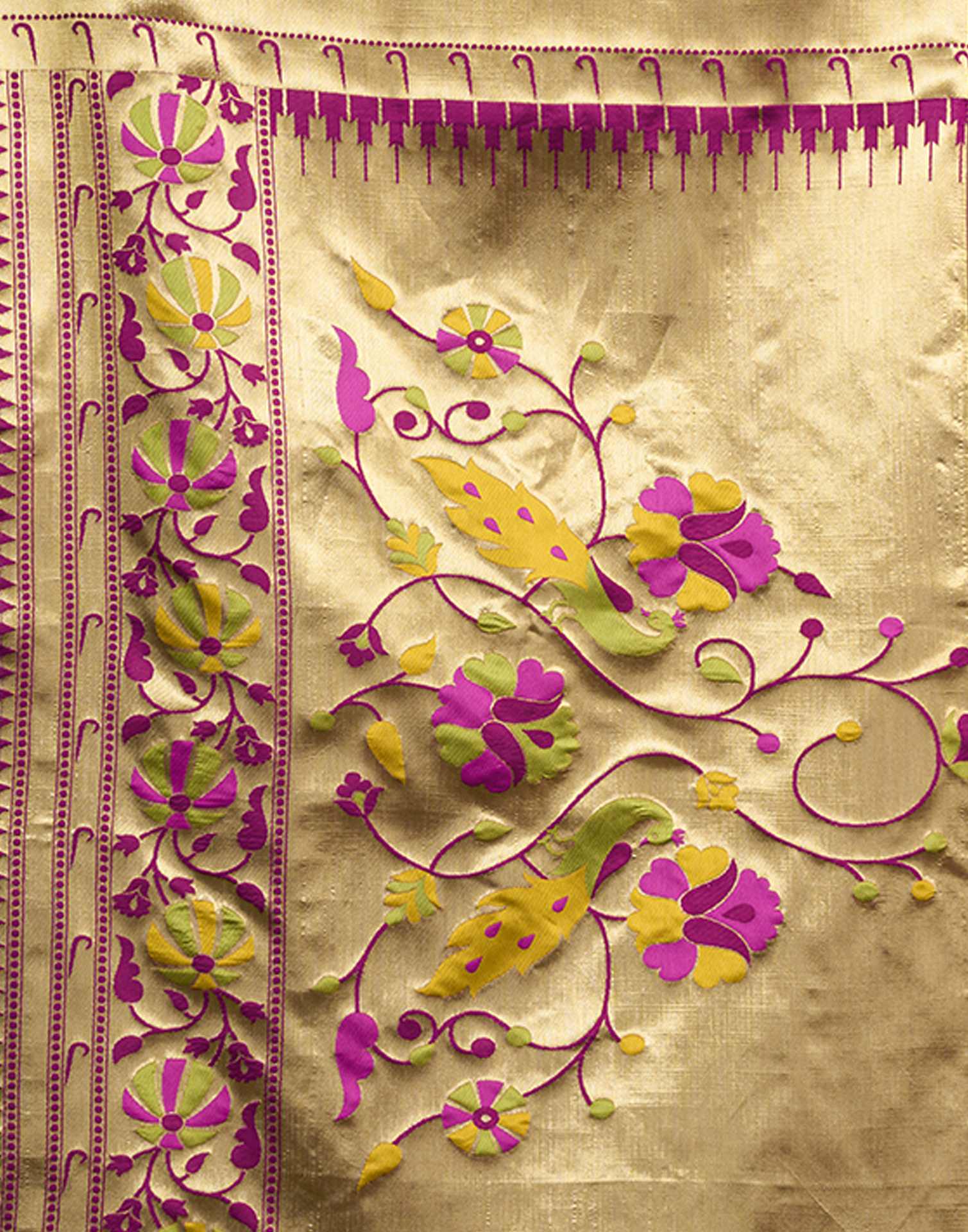 Maroon Silk Woven Paithani Saree