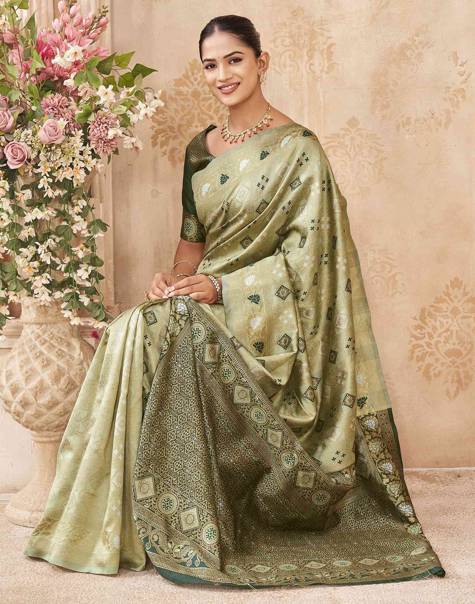 Mehandi Green Silk Woven Patola Saree