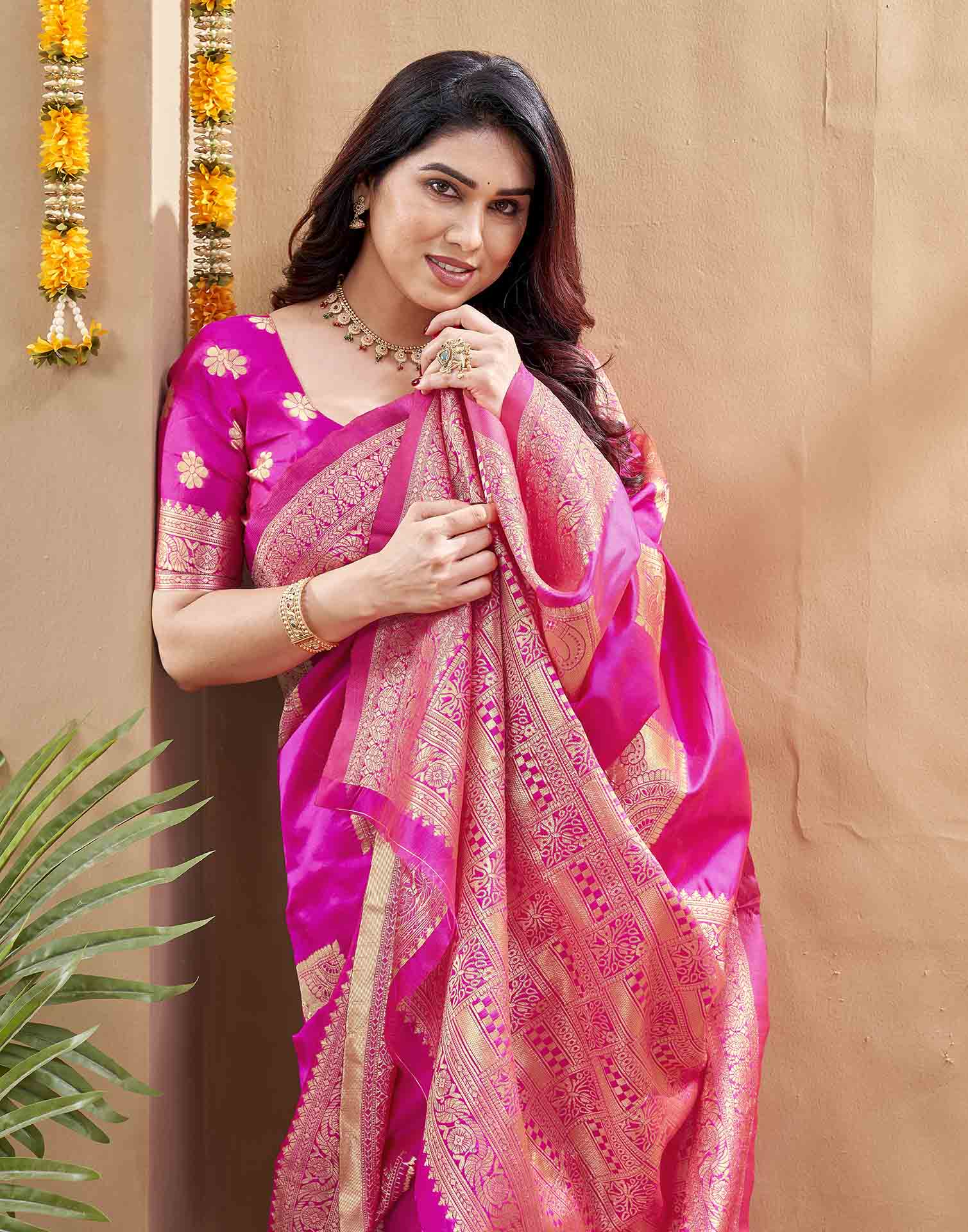 Pink Silk Woven Banarasi Saree