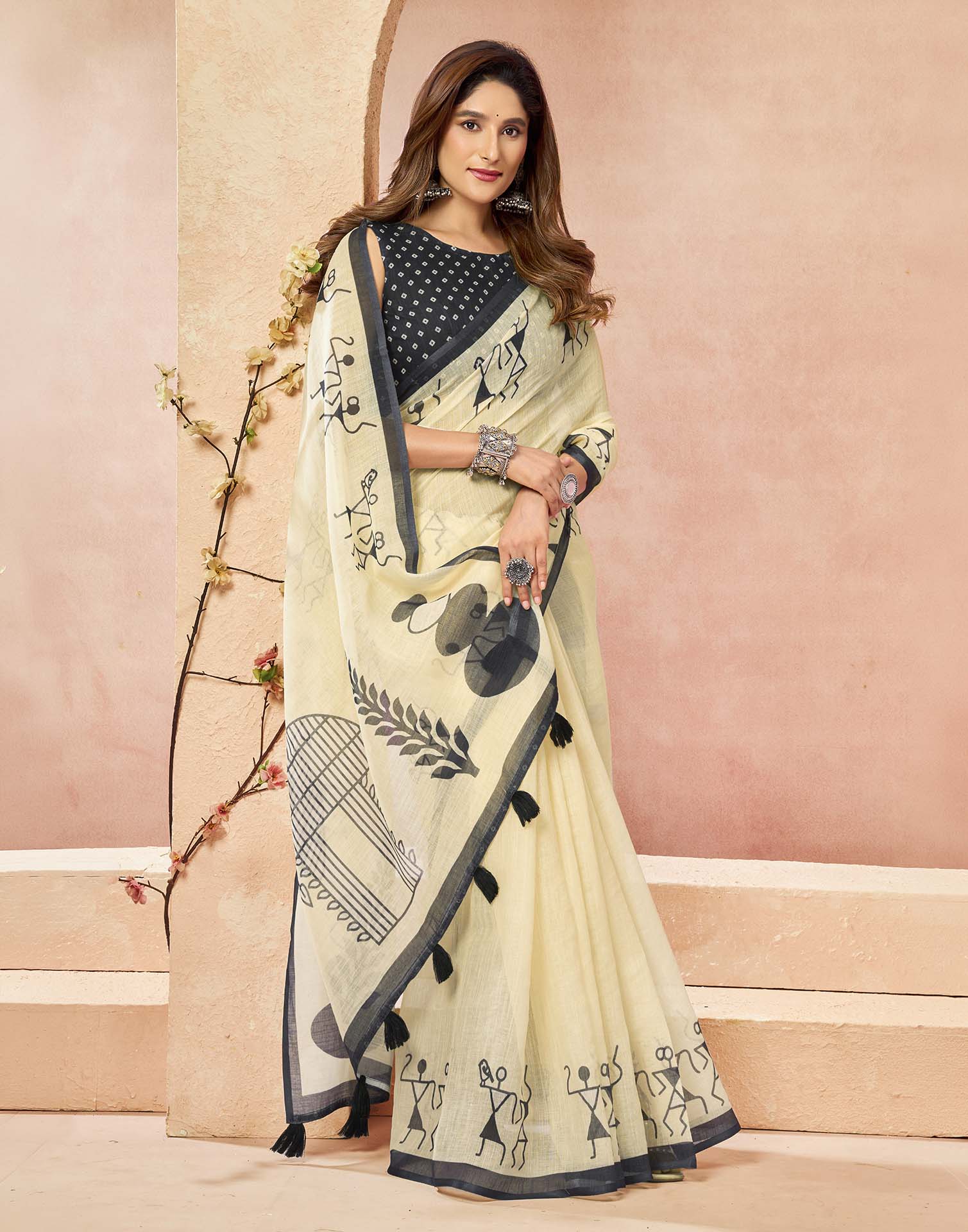 Cream Cotton Printed Printed Saree