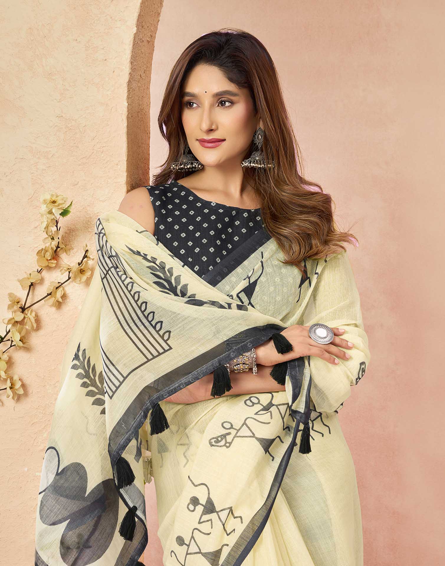 Cream Cotton Printed Printed Saree