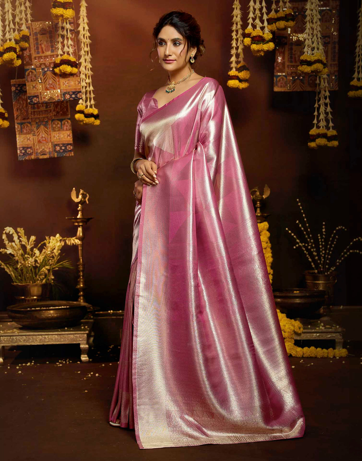 Glossy Pink Shimmer Silk Woven Banarasi Saree