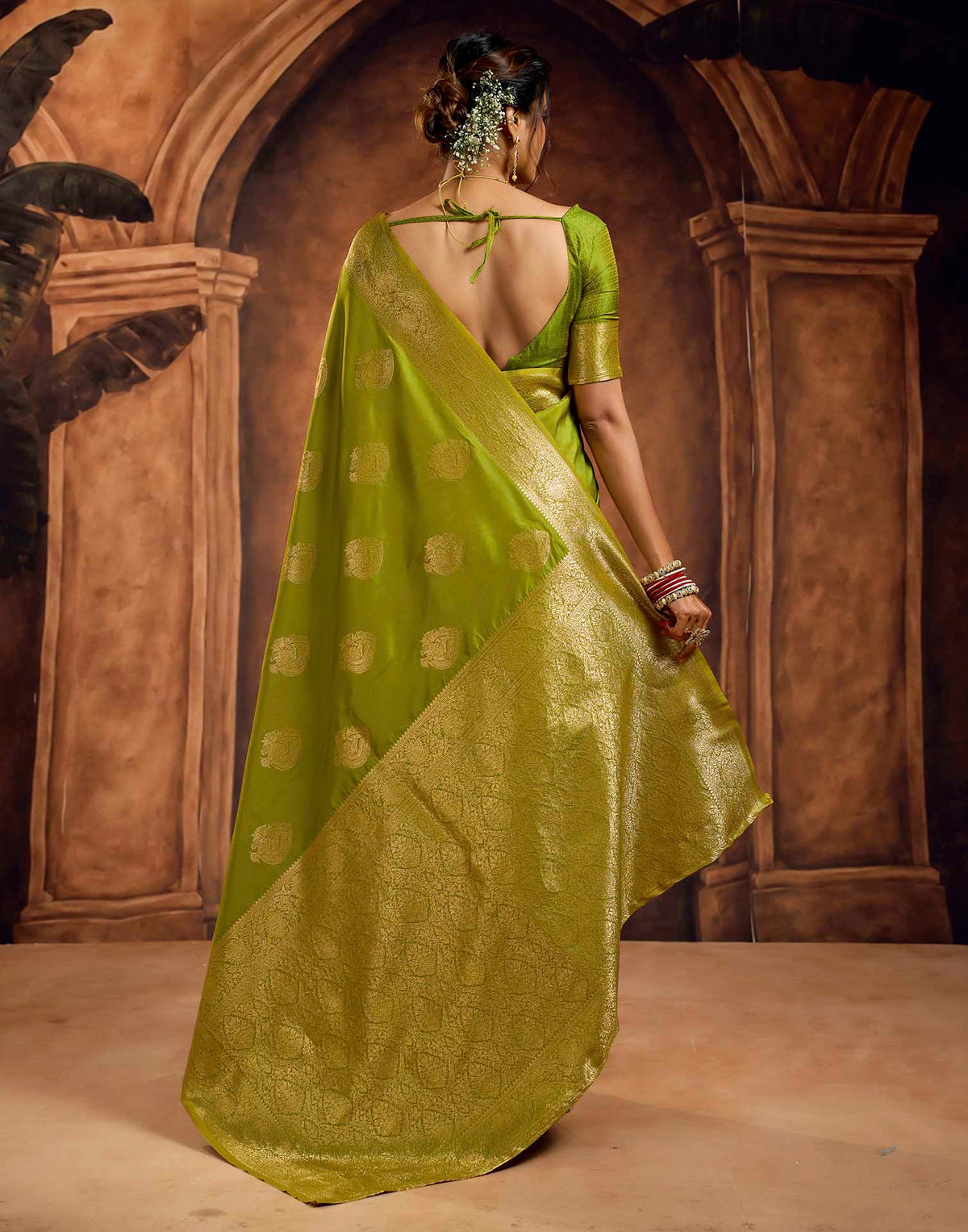 Mehandi Green Silk Woven Banarasi Saree