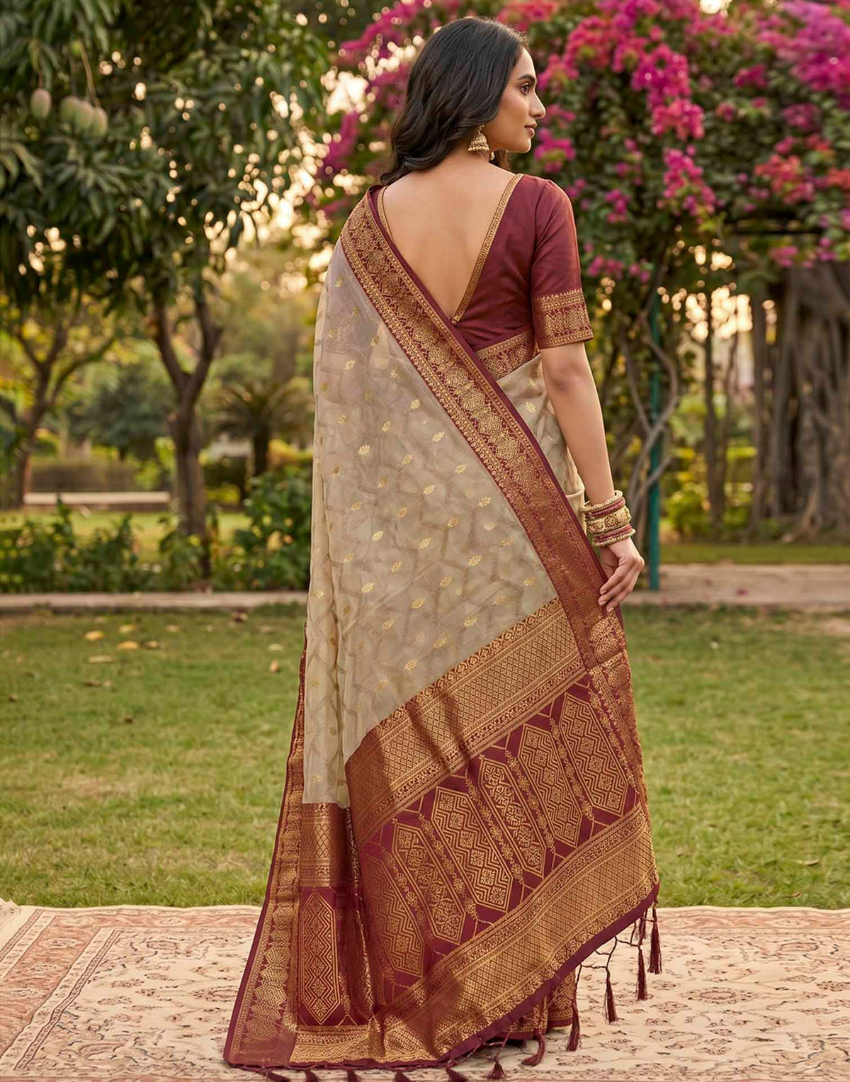 Beige Linen Cotton Woven Saree