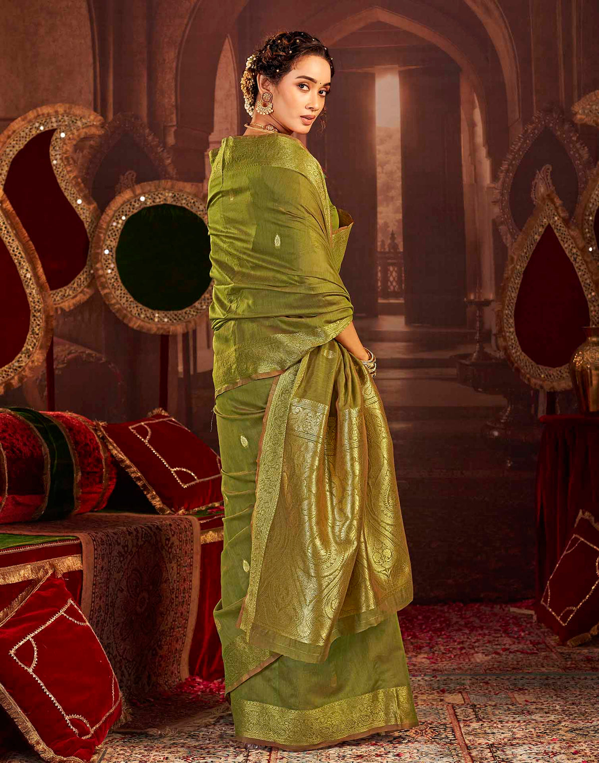 Mehandi Green Cotton Woven Saree