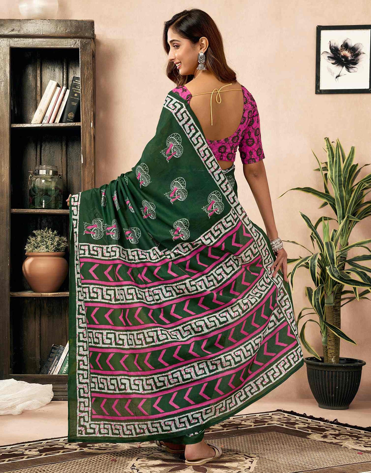 Ready To Wear Green Cotton Printed Saree With Pocket