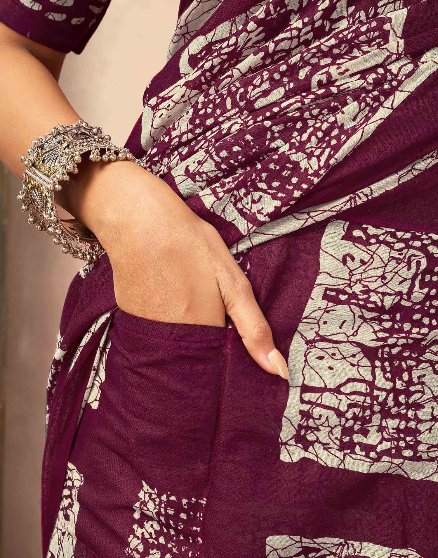 Ready To Wear Wine Cotton Printed Saree With Pocket