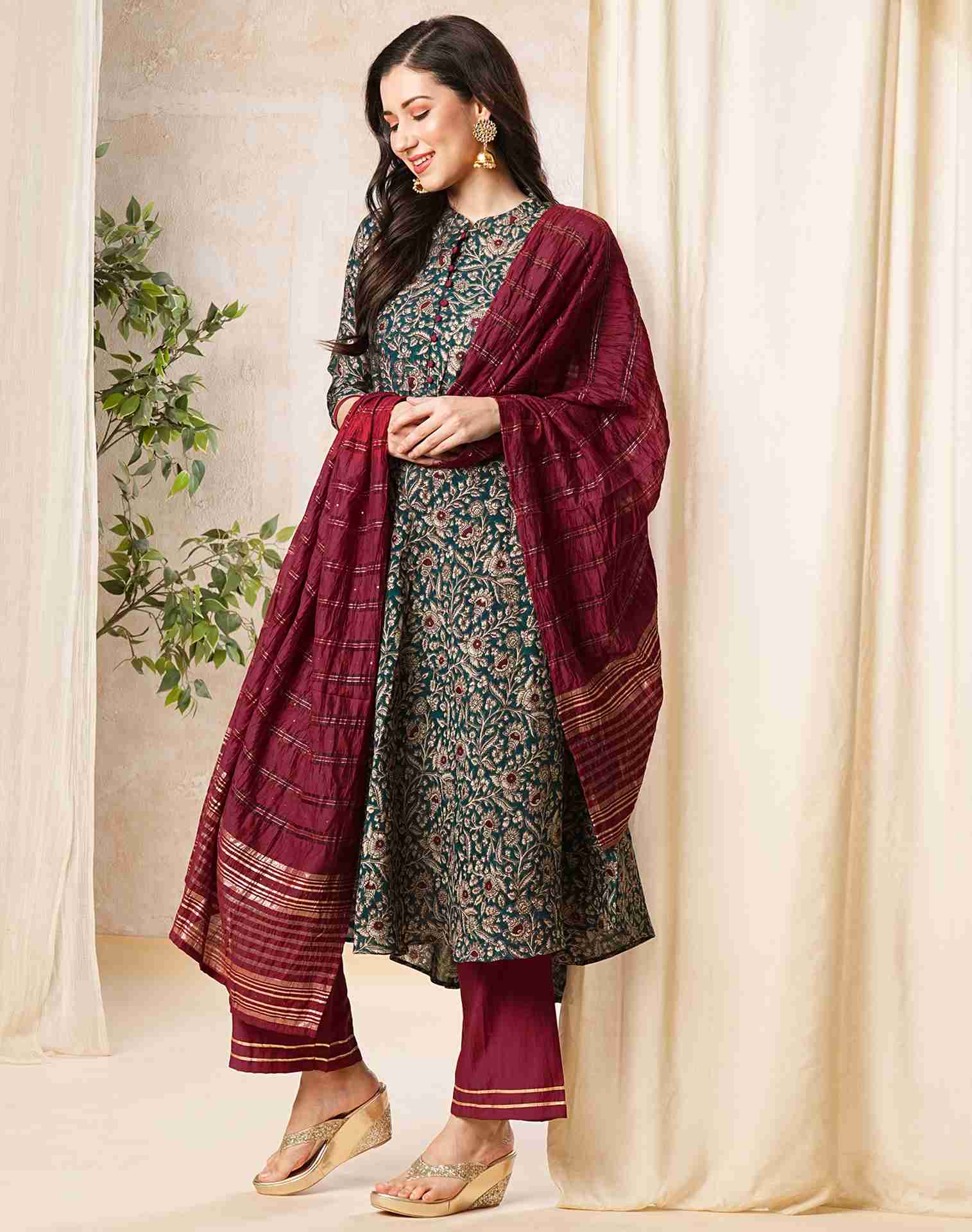 Green Printed Chanderi A-Line Kurta With Pant And Dupatta