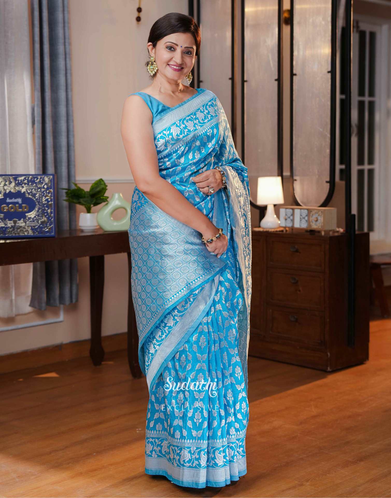 Suhasi Dhami Sky Blue Silk Banarasi Saree