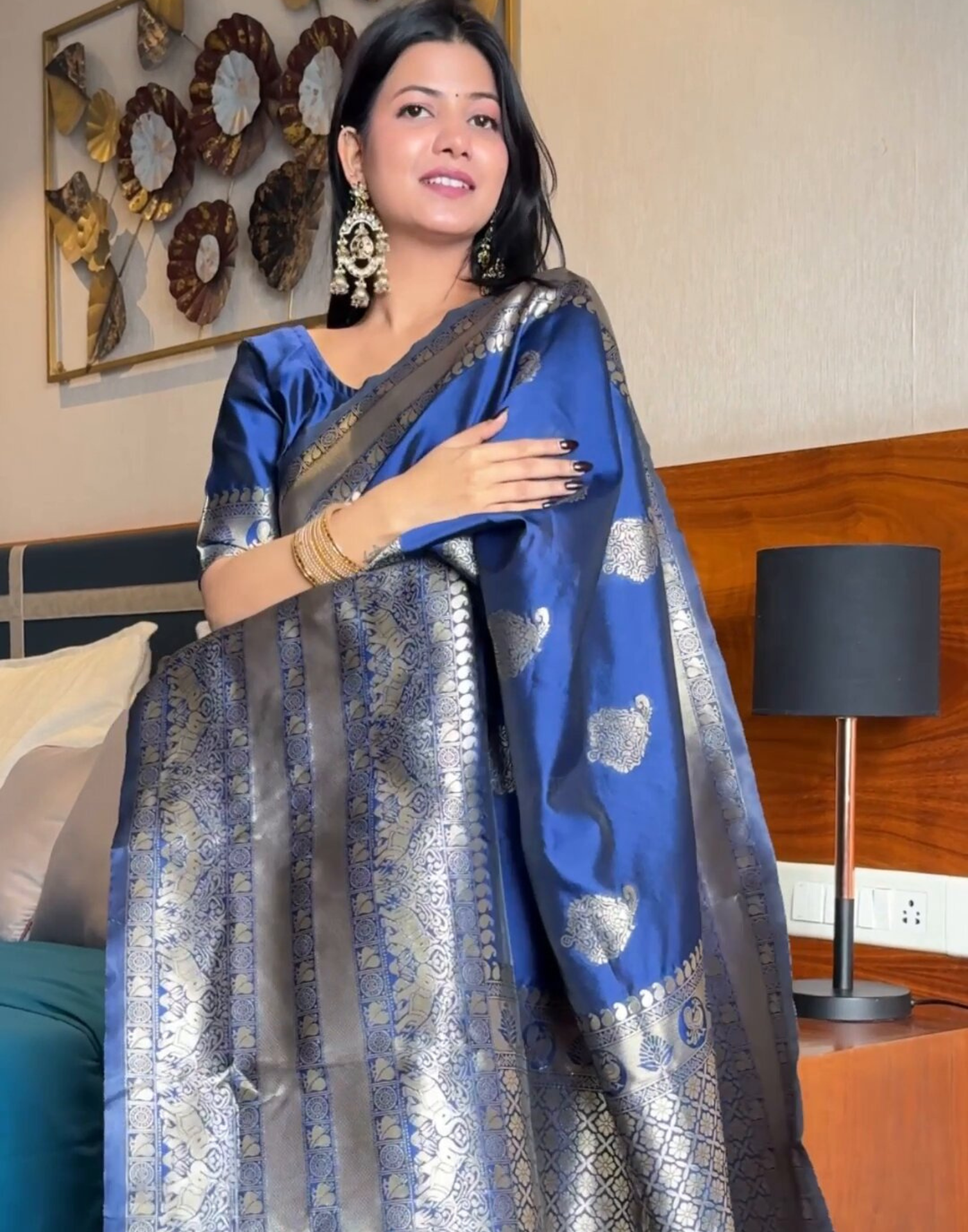 Blue Silk Blend Woven Kanjivaram Saree