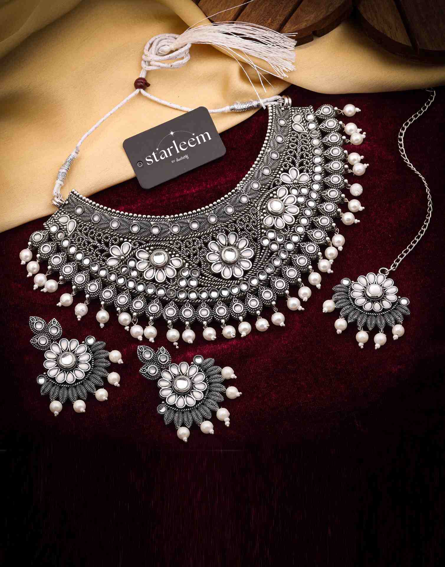 White Silver Choker Necklace Set With Dangle Earring Sudathi