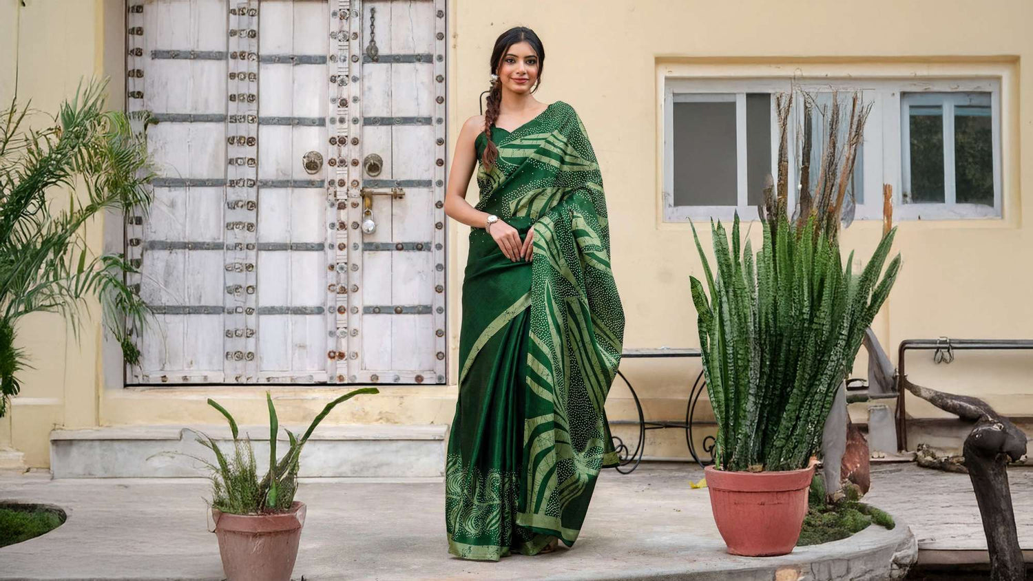 Why Green Sarees for Sawan Somwar Are a Cherished Monsoon Tradition