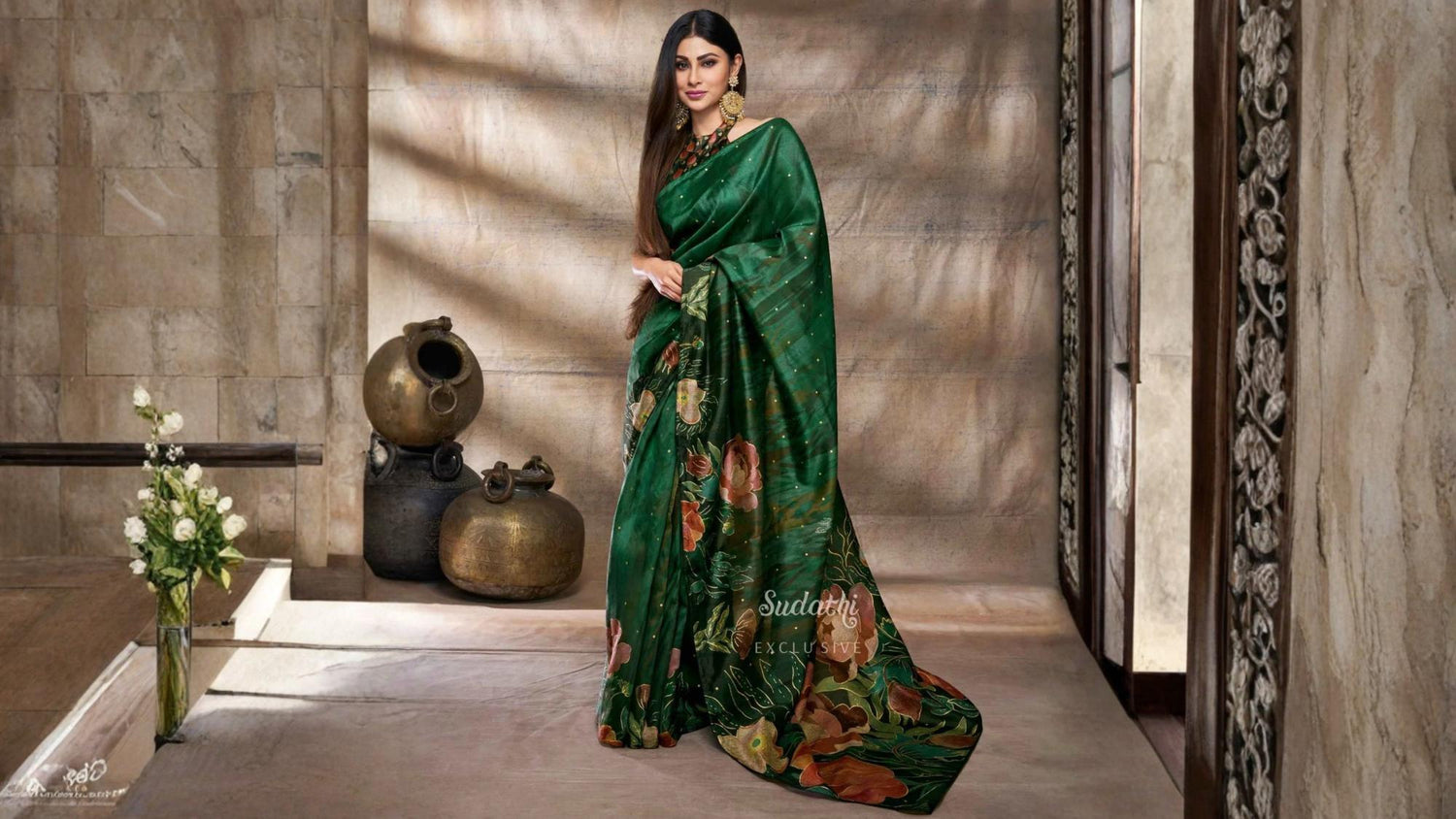 Top 6 Mouni Roy Saree Looks From Sudathi